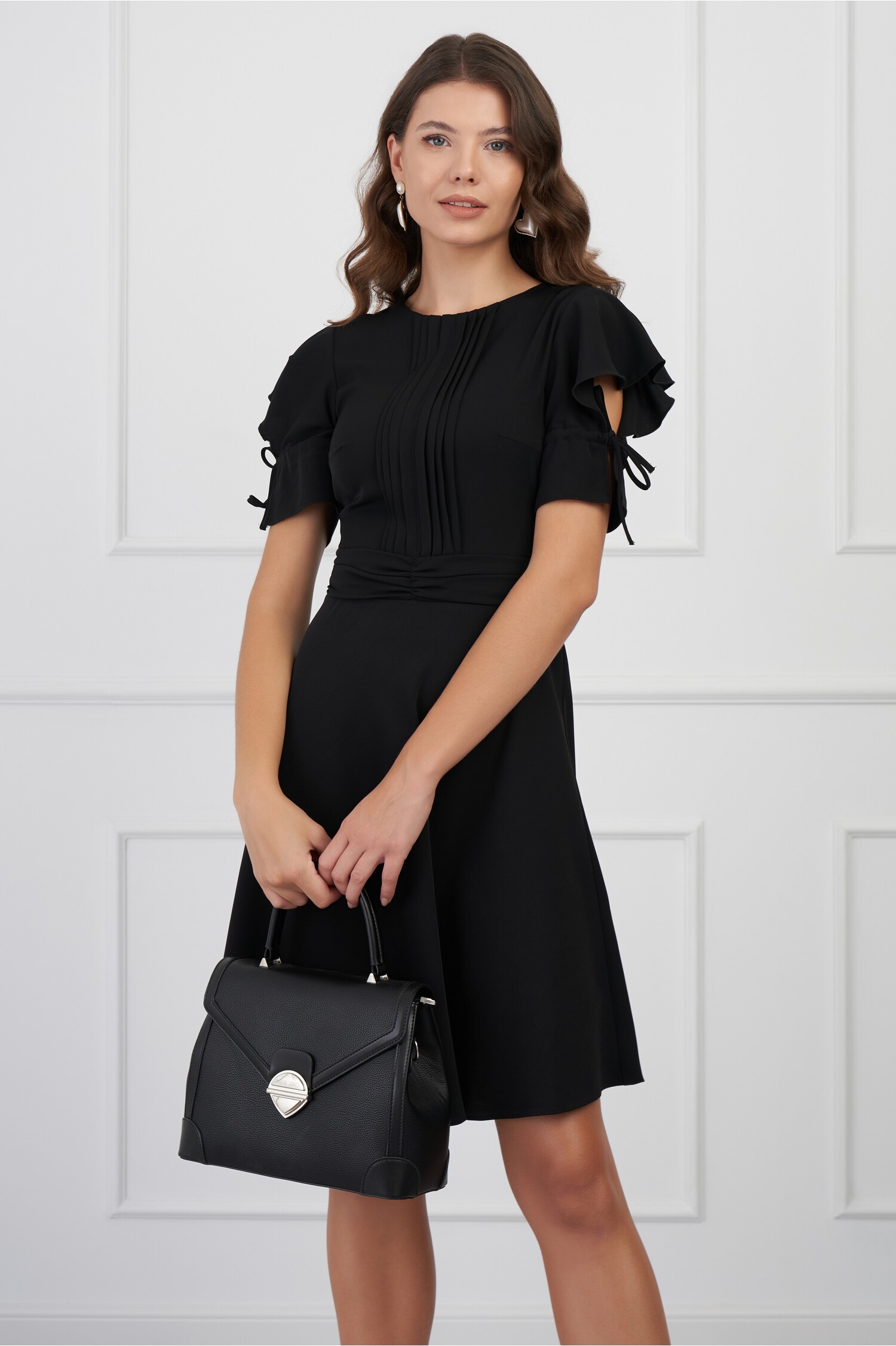 rochie-dy-fashion-neagra-cu-pliuri-pe-bust-si-volane-pe-maneci-1317767-1067897-4