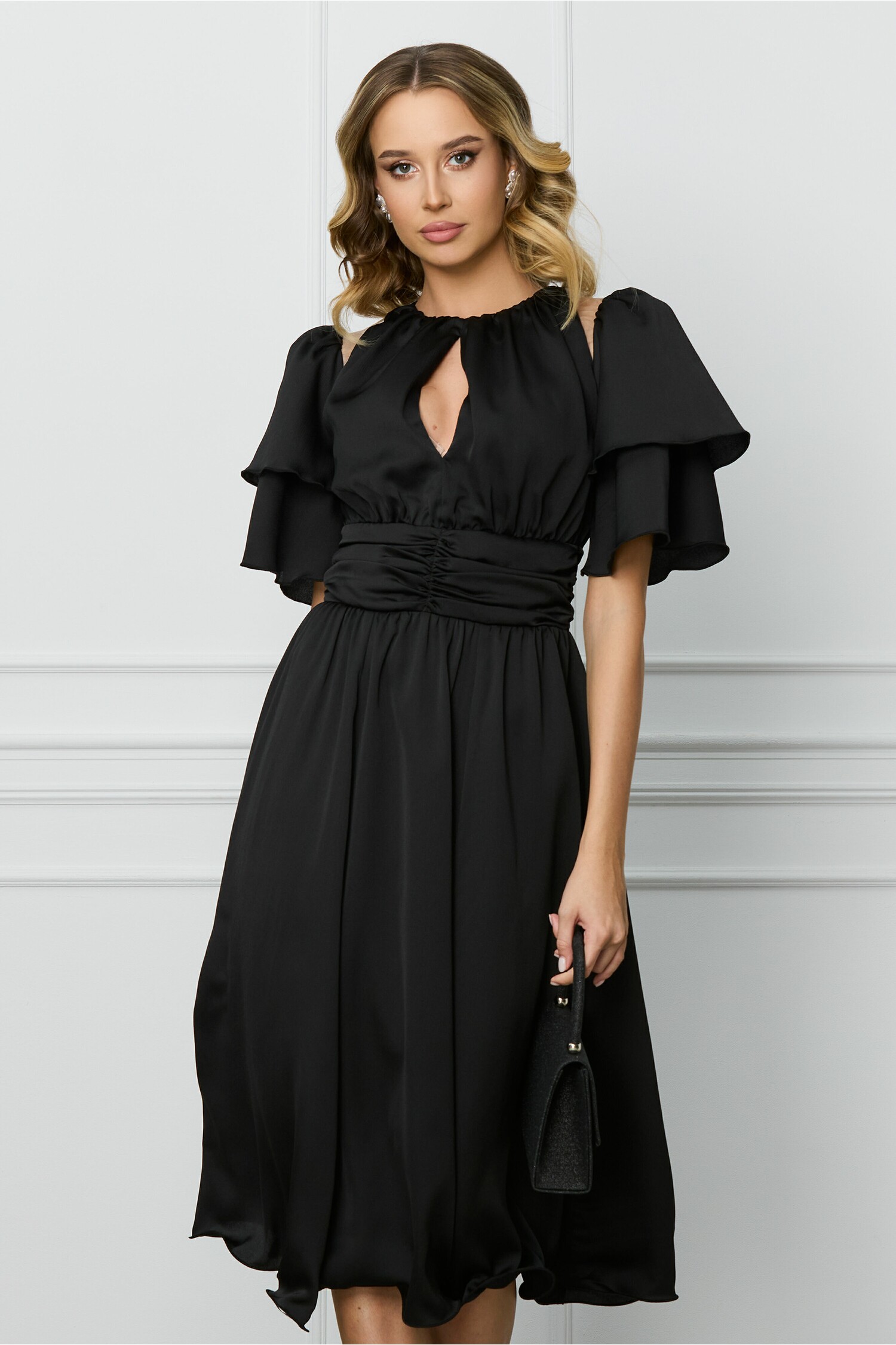 rochie-dy-fashion-neagra-cu-volane-la-maneci-si-decupaj-la-decolteu-1307624-1059332-4
