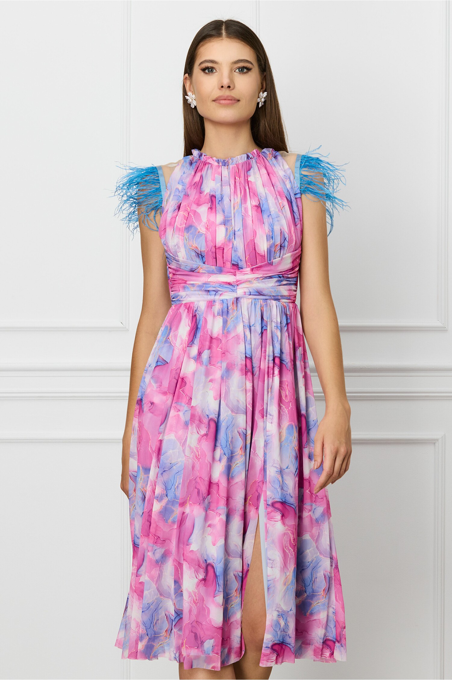 rochie-dy-fashion-roz-cu-imprimeu-bleu-si-pene-la-umeri-1301834-1054145-4