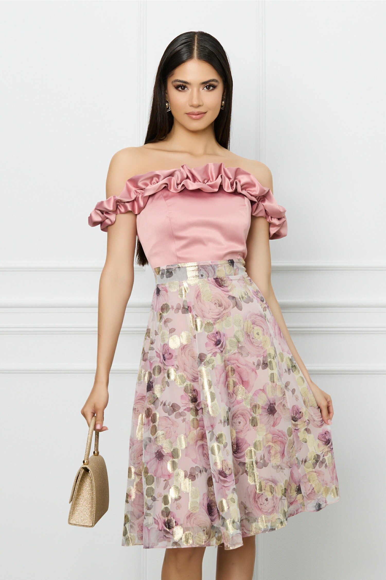 rochie-dy-fashion-roz-cu-imprimeuri-florale-pe-fusta-si-volane-la-bust-1309121-1059599-4