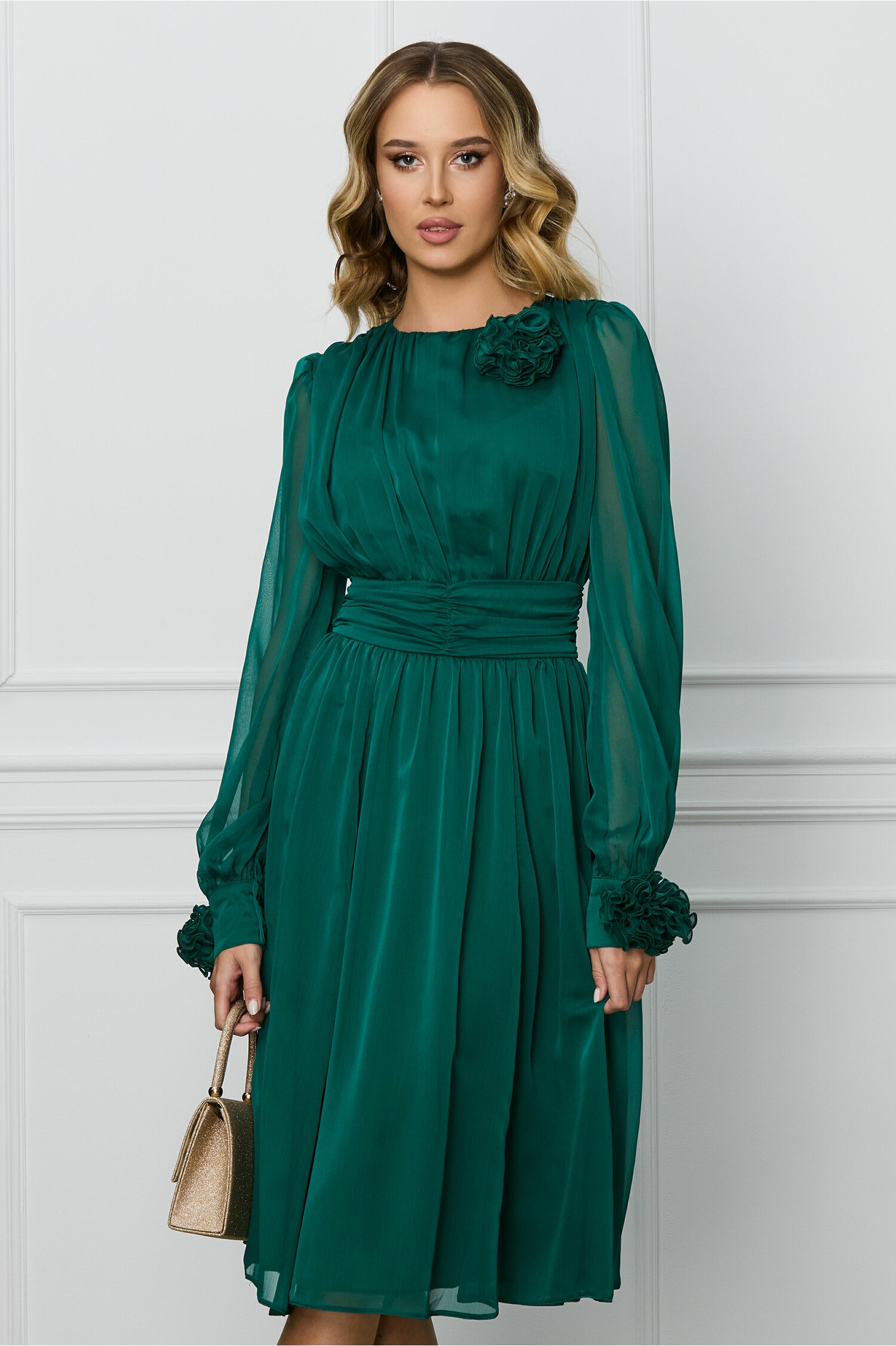 rochie-dy-fashion-verde-din-voal-cu-trandafiri-la-maneci-si-decolteu-1307528-1059167-4