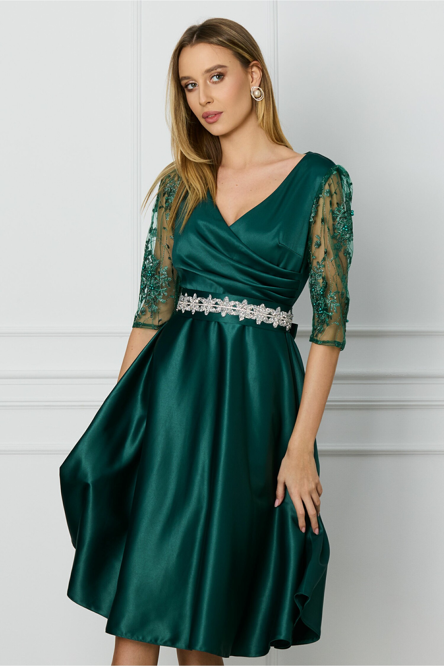 rochie-ella-collection-adria-verde-cu-dantela-si-paiete-si-cordon-in-talie-1311476-1062527-4