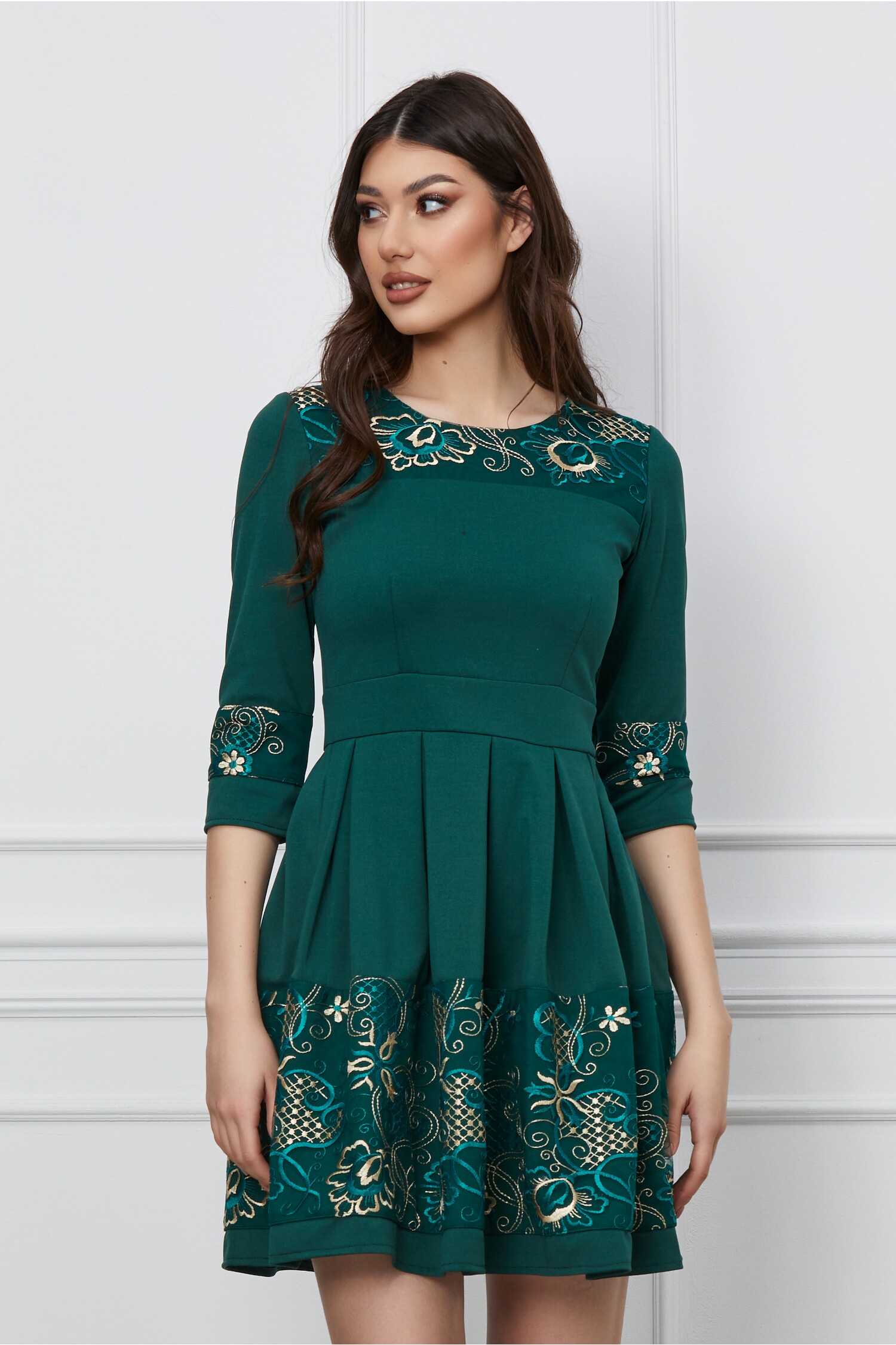 rochie-ella-collection-angi-verde-cu-broderie-aurie-1262773-1023154-4