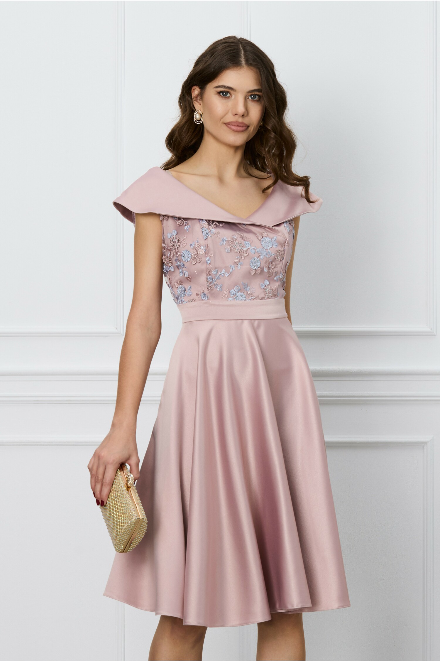 rochie-ella-collection-anisa-roz-cu-dantela-la-bust-1297343-1051511-4