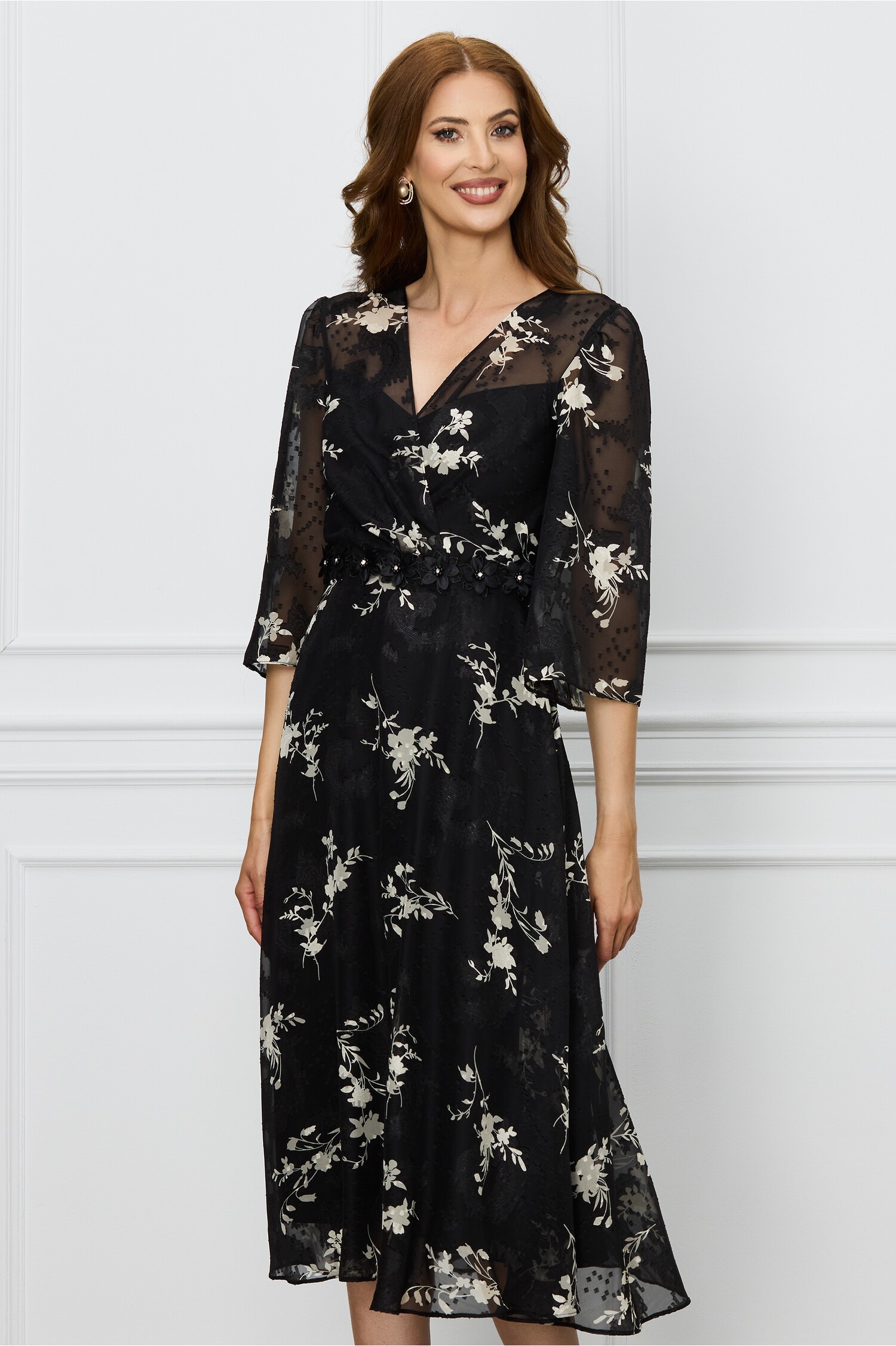 rochie-ginette-neagra-cu-imprimeuri-si-aplicatii-florale-in-talie-1294916-1049192-4