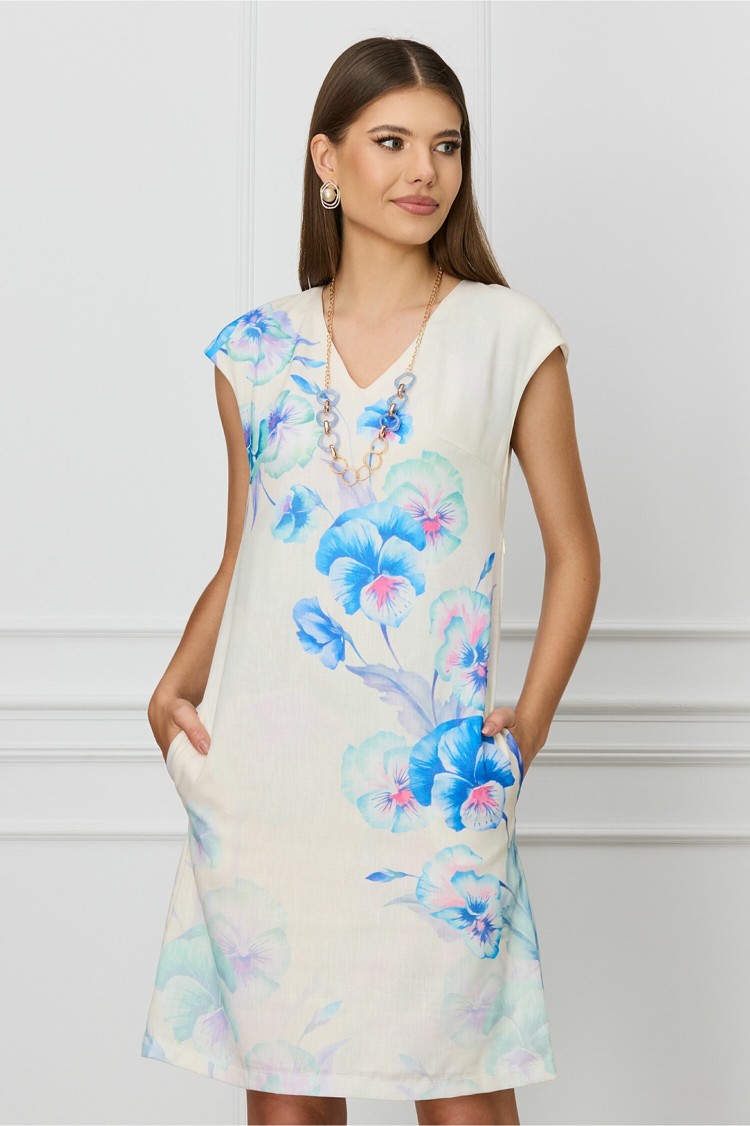 rochie-ilona-ivory-cu-imprimeu-floral-albastru-si-accesoriu-1301330-1054886-4