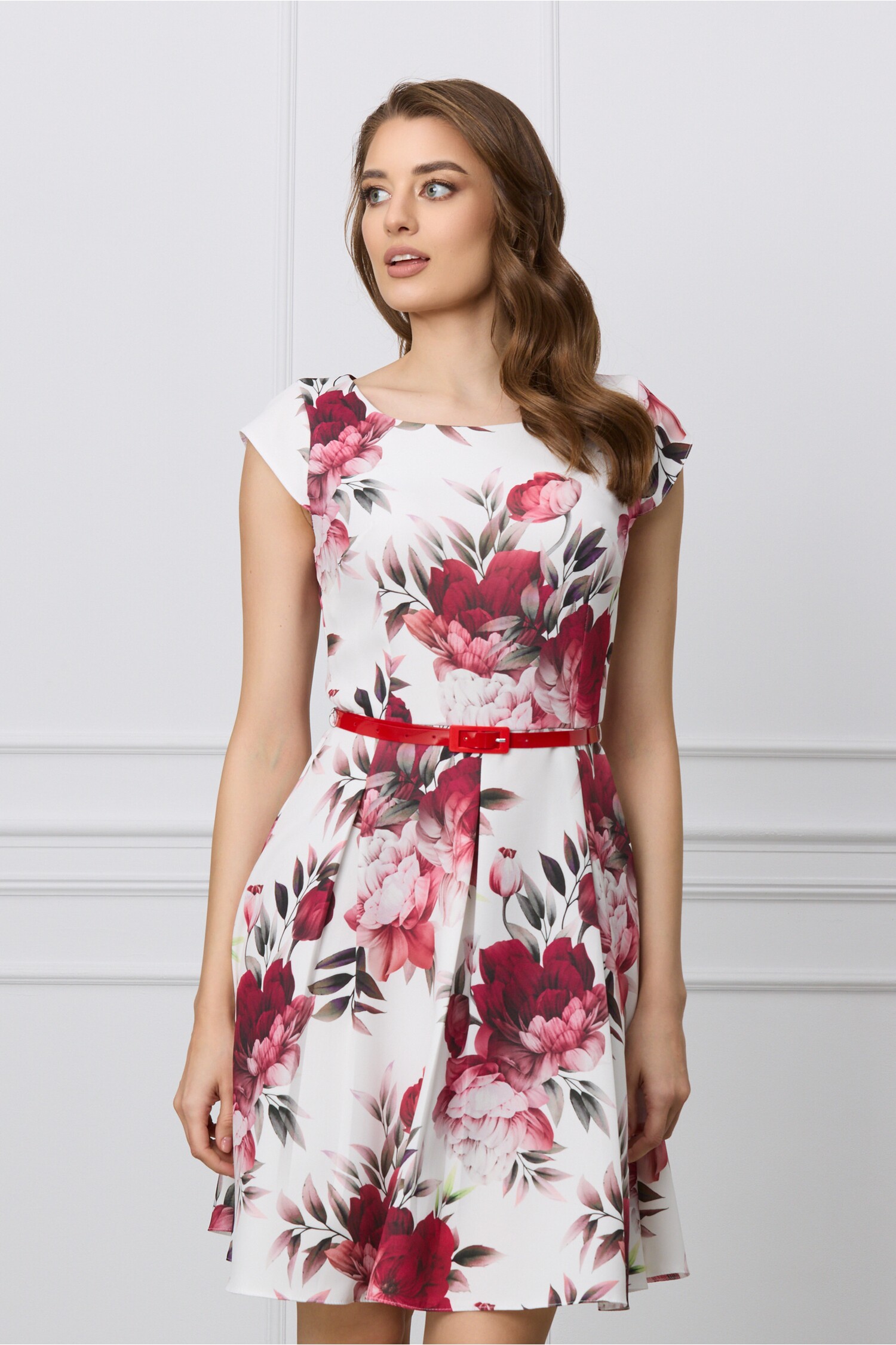rochie-irene-alba-cu-flori-mari-bordo-si-curea-in-talie-1277629-1032613-4