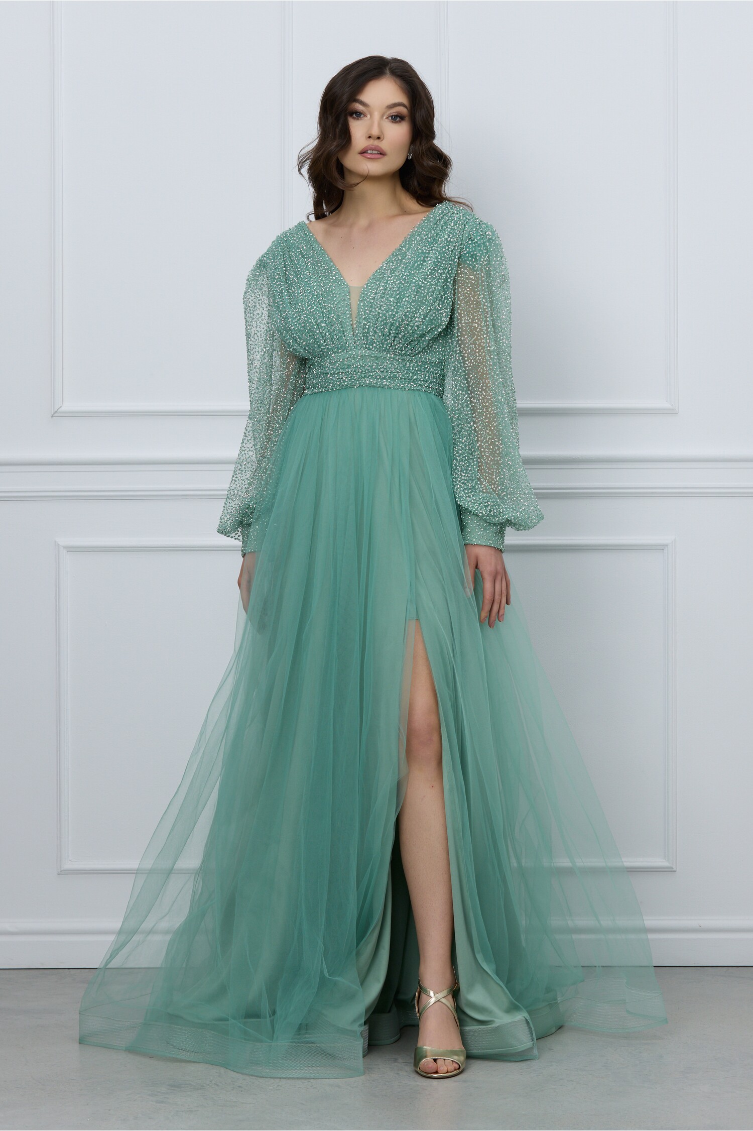 rochie-julie-lunga-verde-menta-din-tull-cu-strasuri-la-bust-1285784-1039868-4
