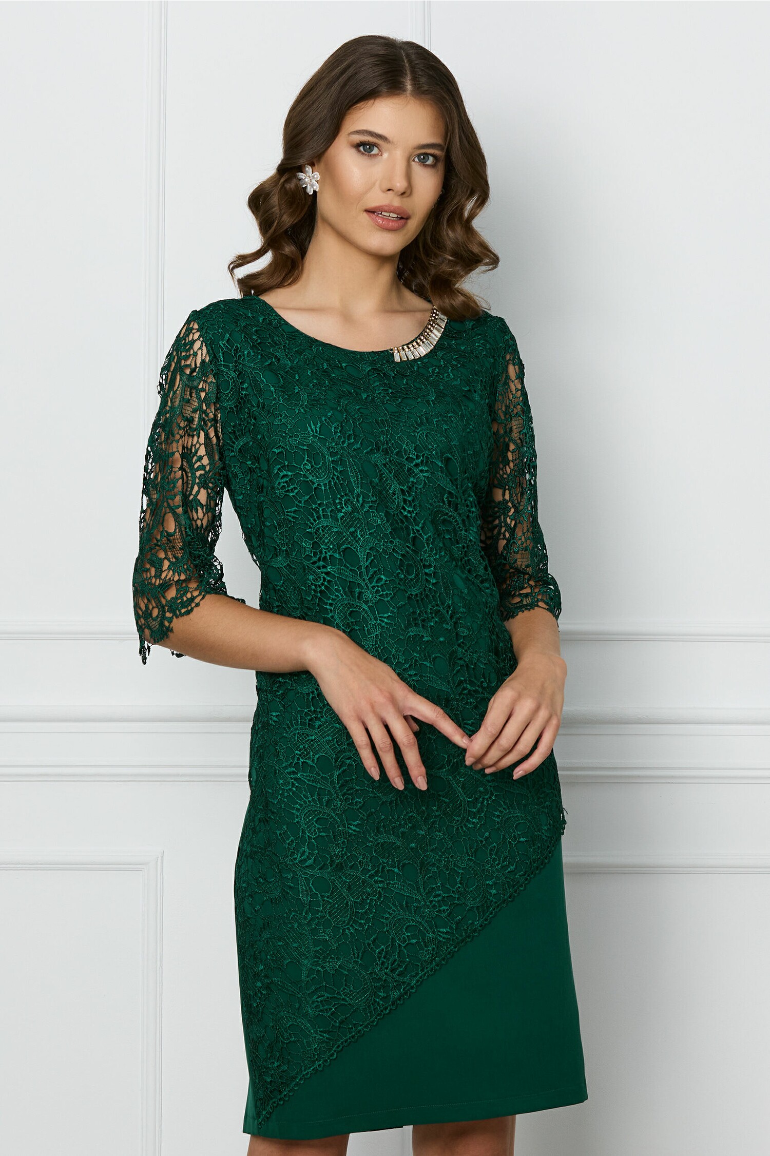 rochie-malvina-verde-din-dantela-cu-accesoriu-la-decolteu-1309397-1061435-4