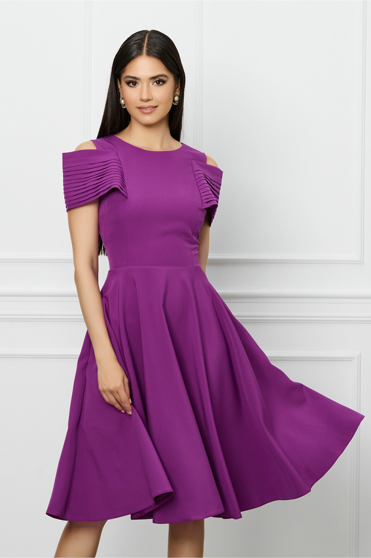 rochie-mbg-mov-cu-umeri-goi-1307897-1060019-4