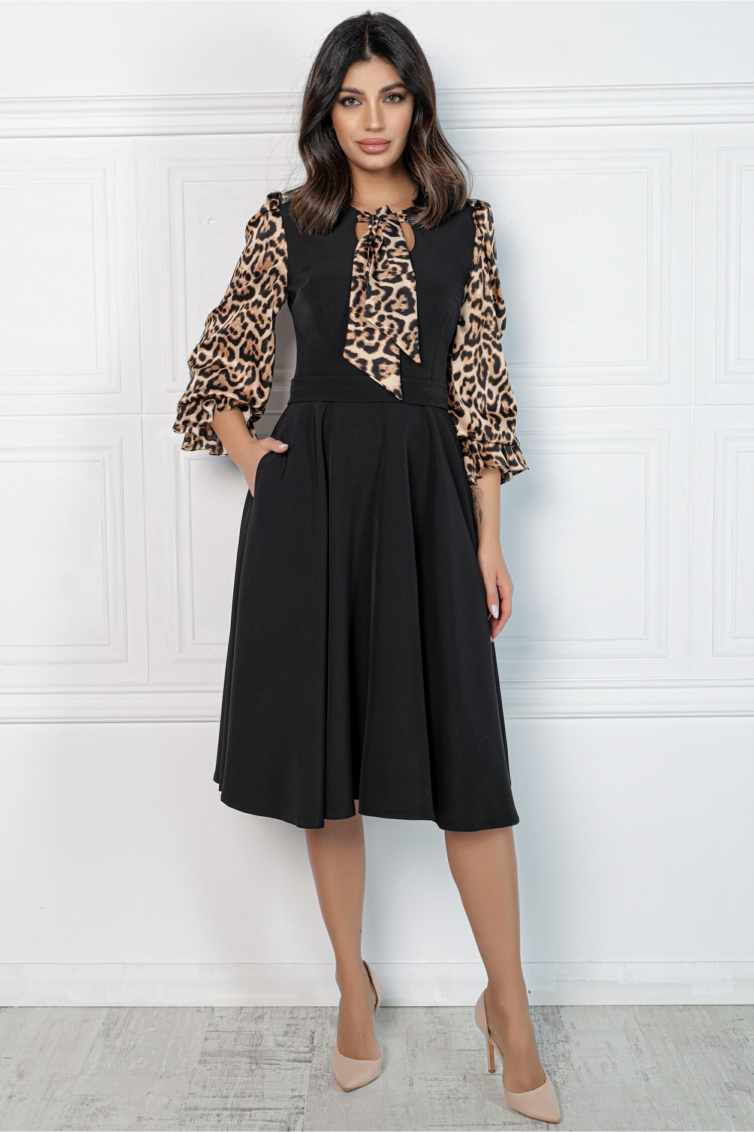 rochie-mbg-neagra-cu-animal-print-pe-maneci-si-la-decolteu-1244383-1007928-4