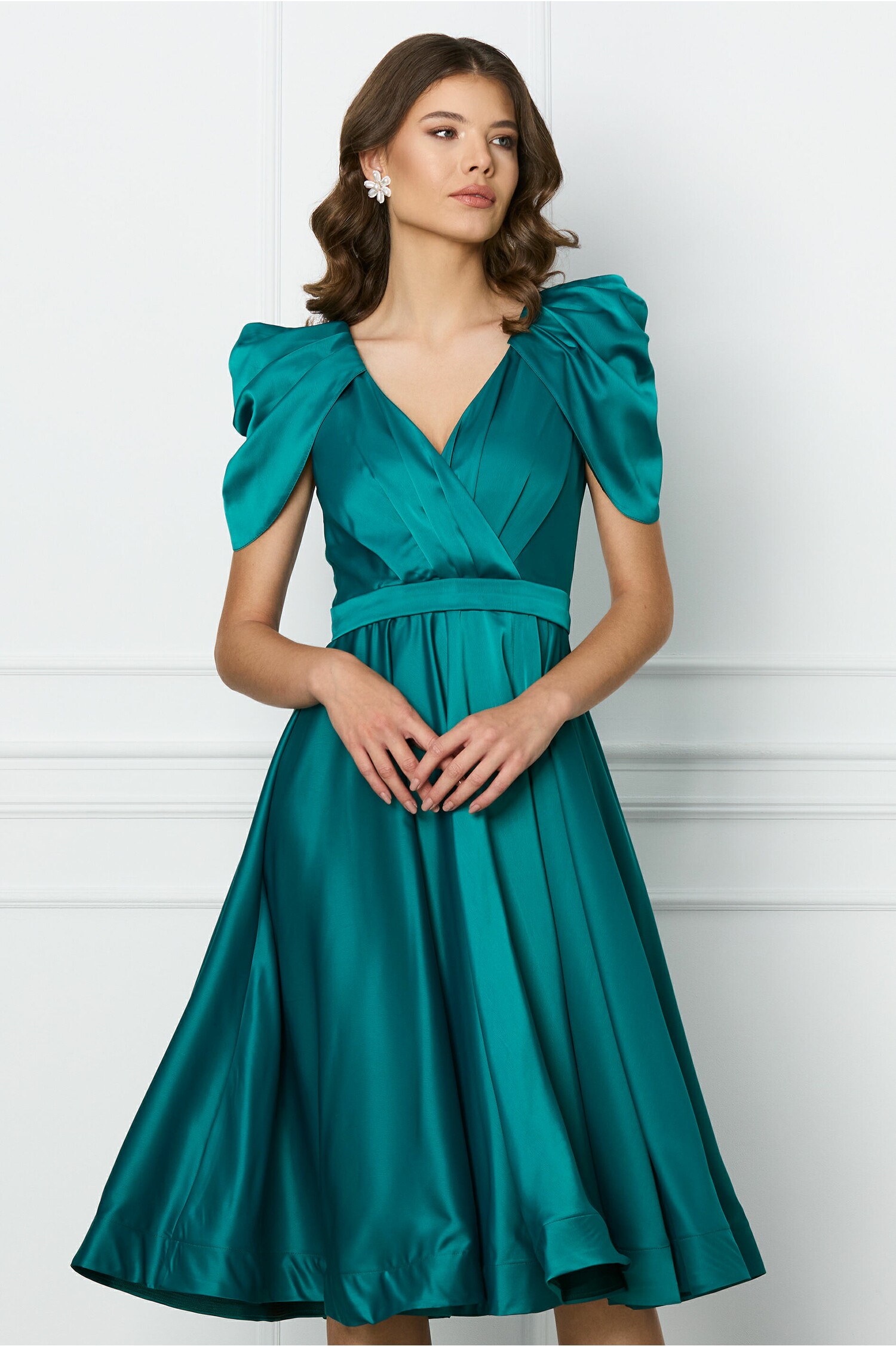 rochie-mbg-verde-clos-din-satin-1310006-1060793-4