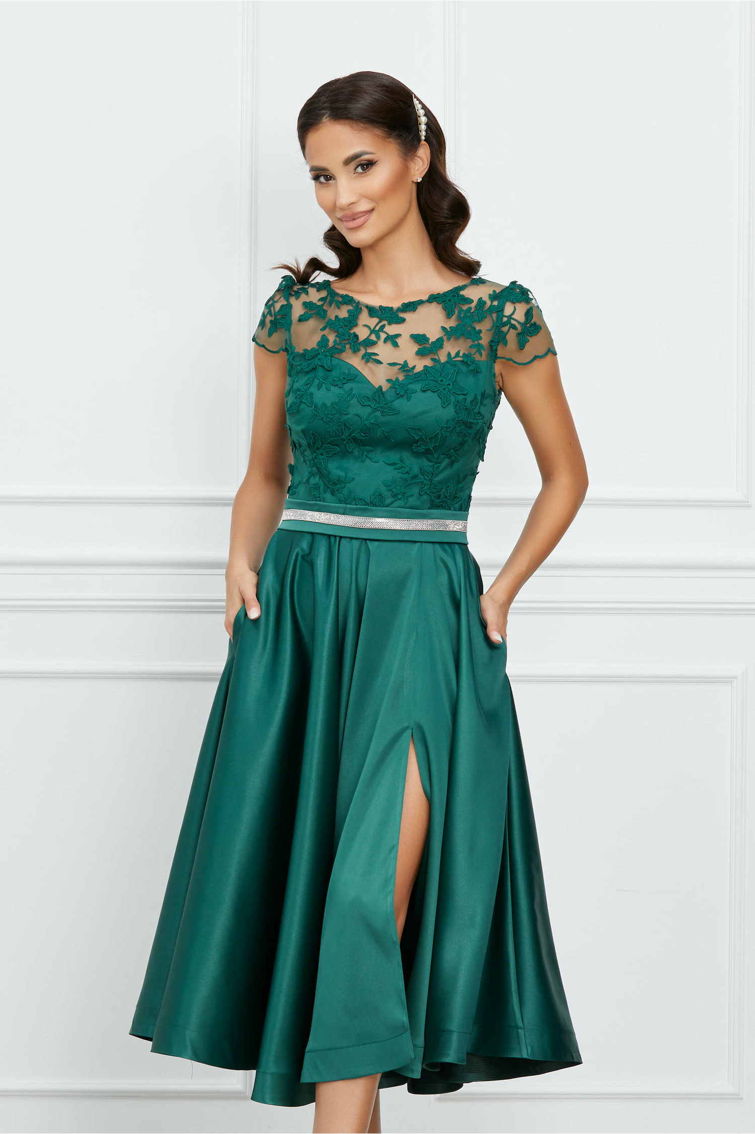 rochie-mbg-verde-cu-dantela-la-bust-si-crepeu-maxi-1188221-961058-4