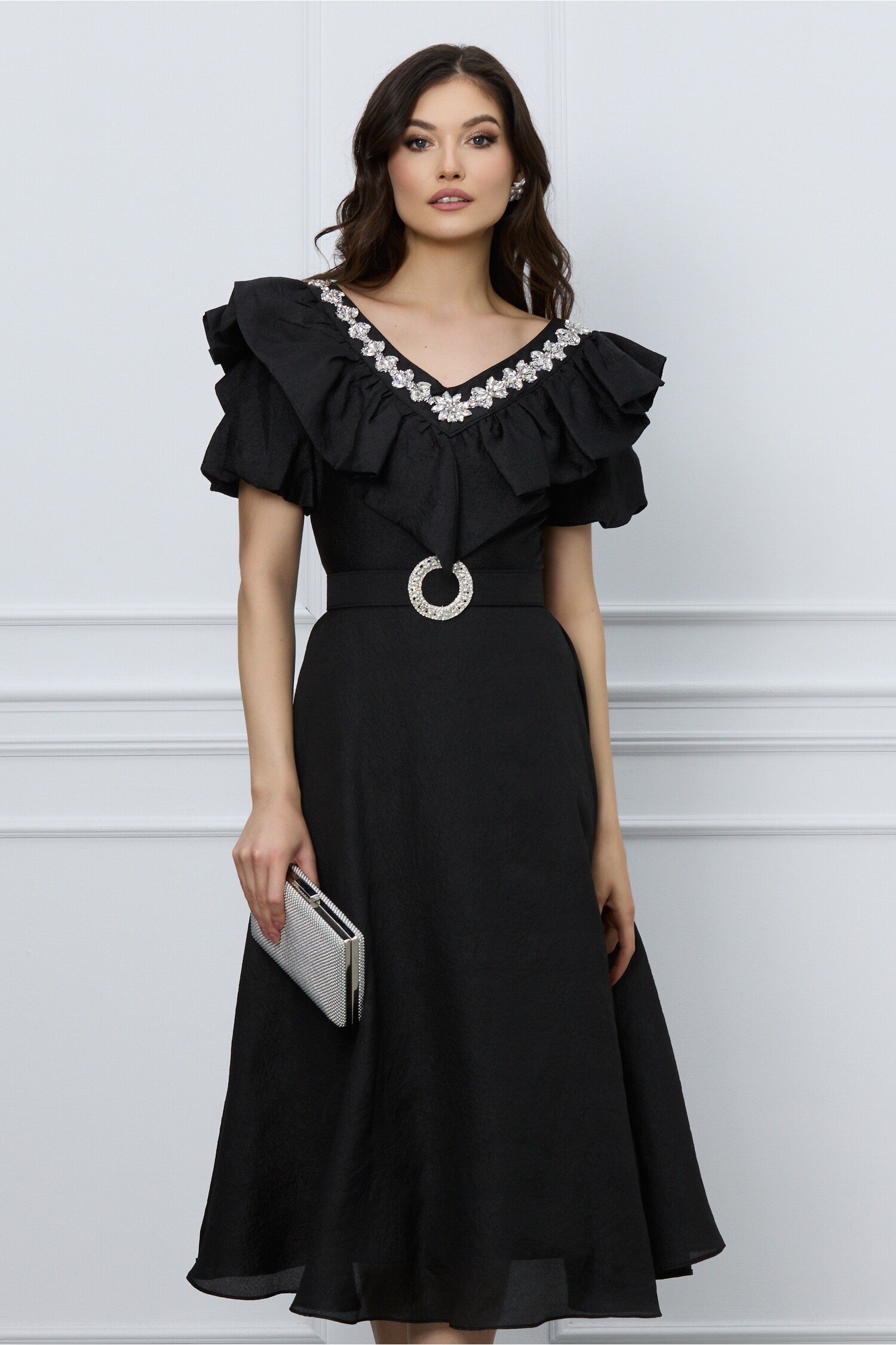 rochie-suzzie-neagra-cu-strasuri-si-curea-in-talie-1286090-1040675-4