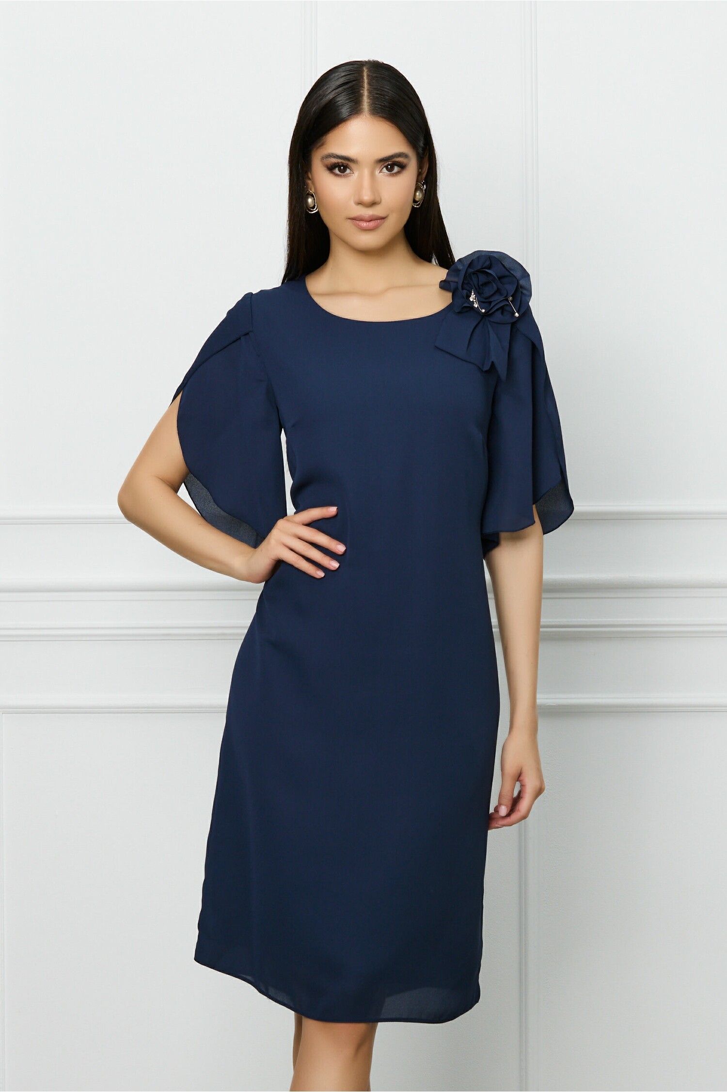 rochie-vera-bleumarin-cu-floare-la-umar-1308449-1060397-4