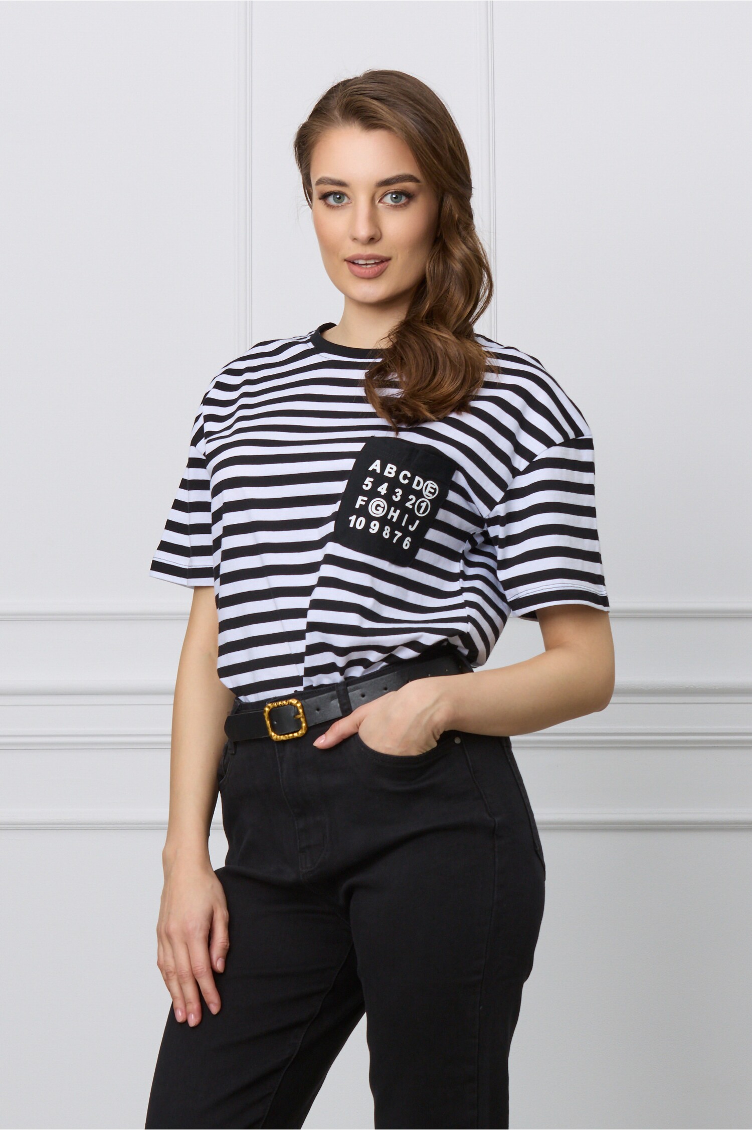 tricou-oversized-cu-dungi-negre-si-buzunar-cu-cifre-1275496-1032064-4