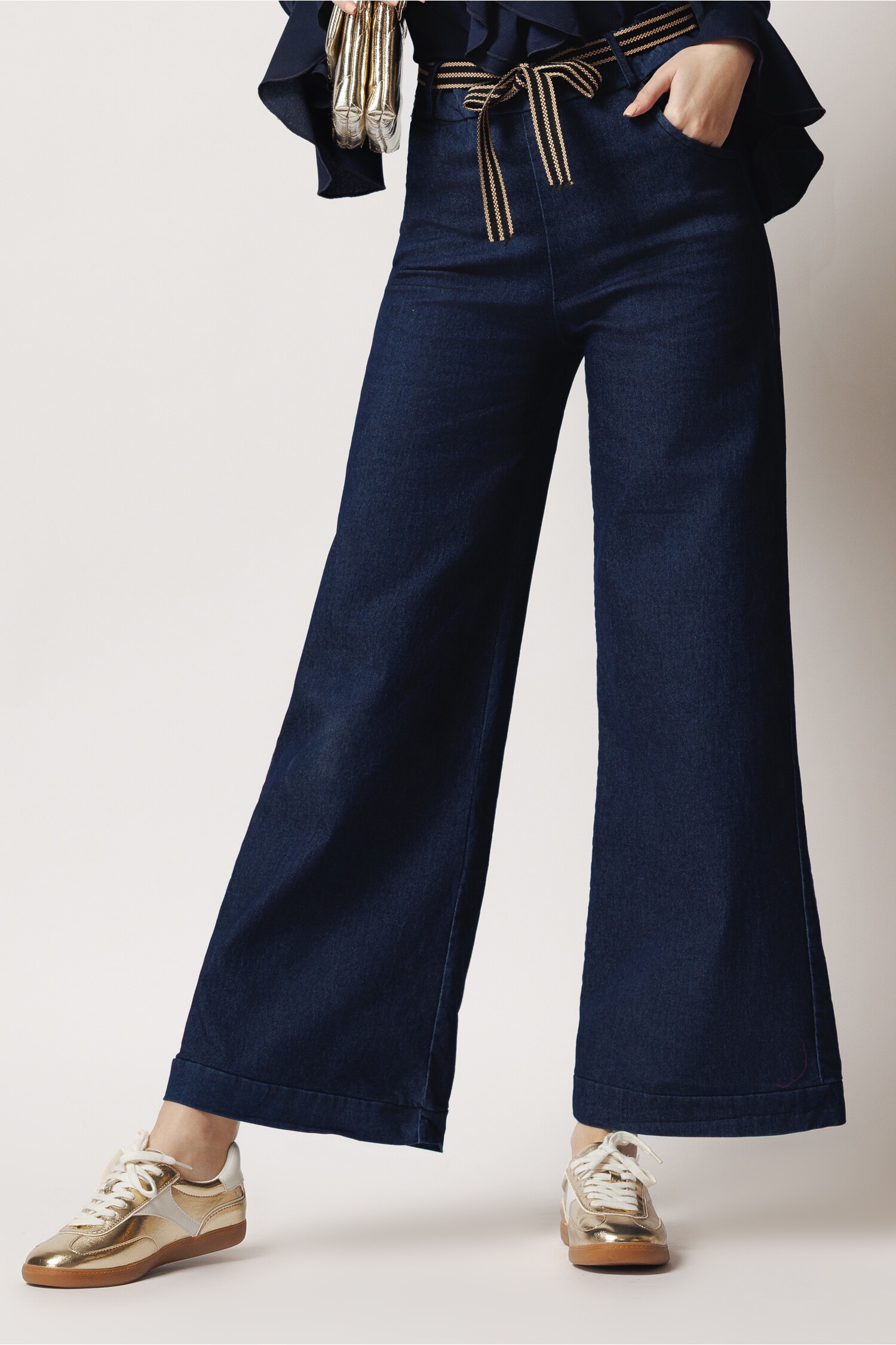 blugi-casual-din-denim-albastri-cu-buzunare-si-cordon-impletit-1364522-1104584-4