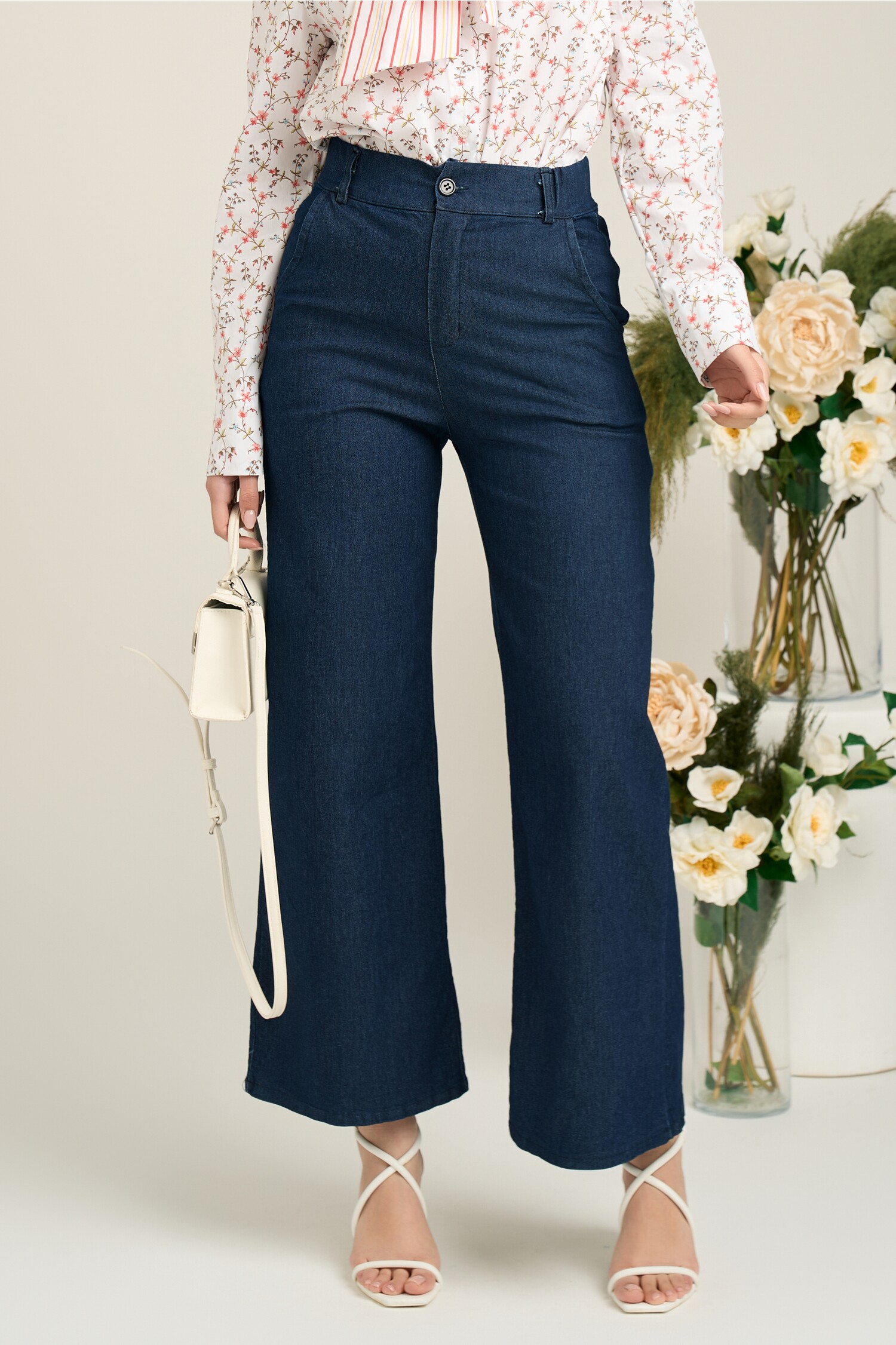 blugi-casual-din-denim-bleumarin-cu-elastic-in-talie-1364504-1102652-4
