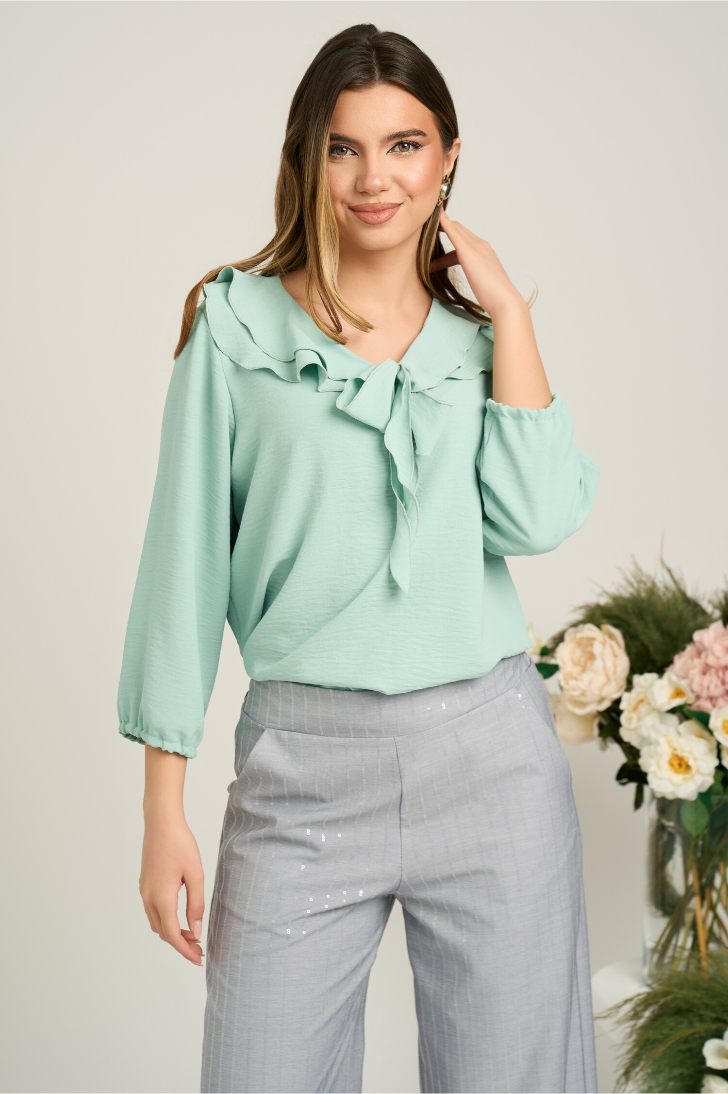 bluza-casual-din-viscoza-verde-mint-cu-volane-si-funda-la-decolteu-1361039-1105670-4