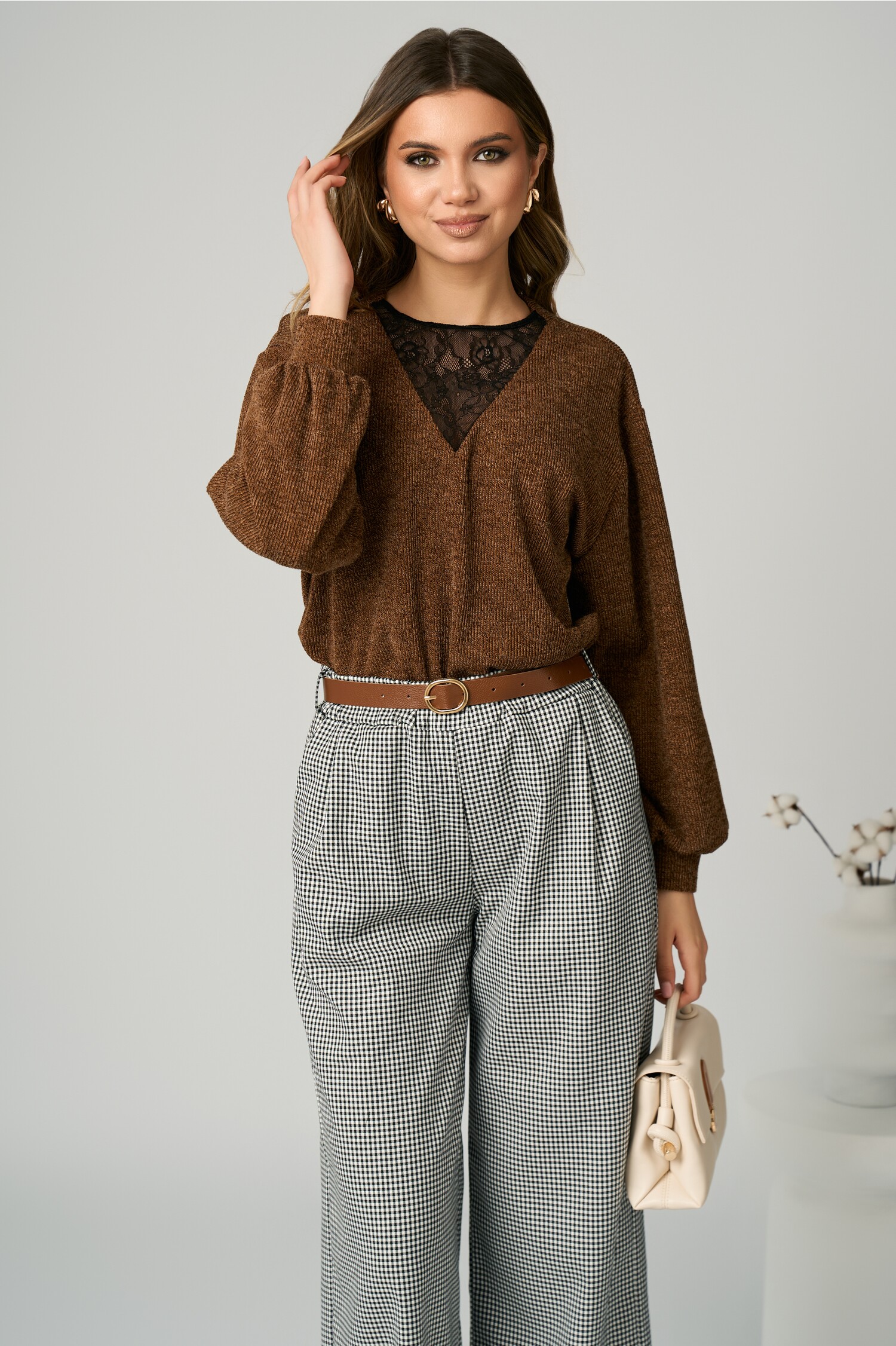bluza-dy-fashion-smart-casual-din-jerse-maro-cu-insertie-din-dantela-1354484-1098335-4