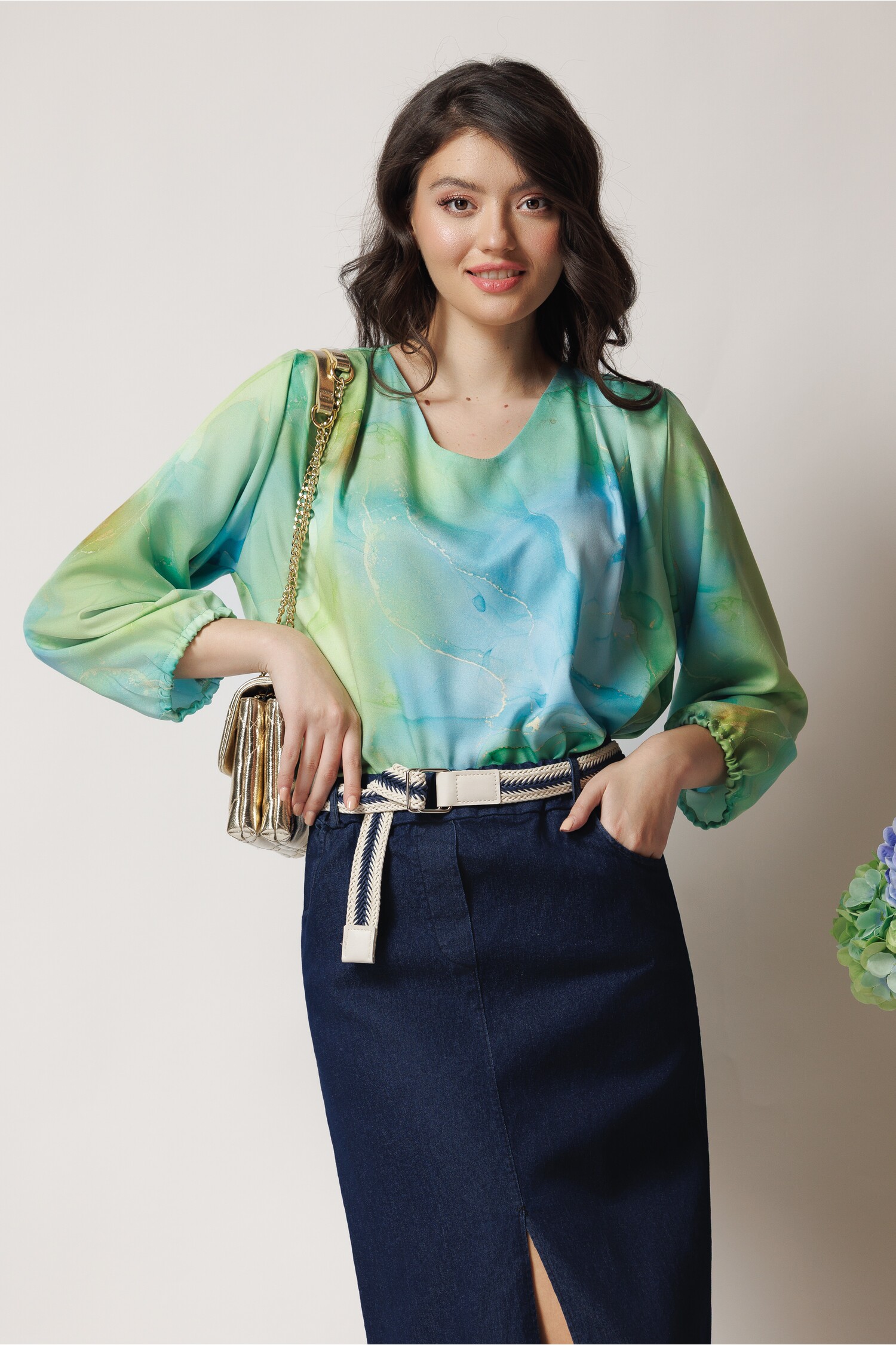 bluza-vaporoasa-din-viscoza-bleu-cu-imprimeuri-verzei-1360952-1104095-4