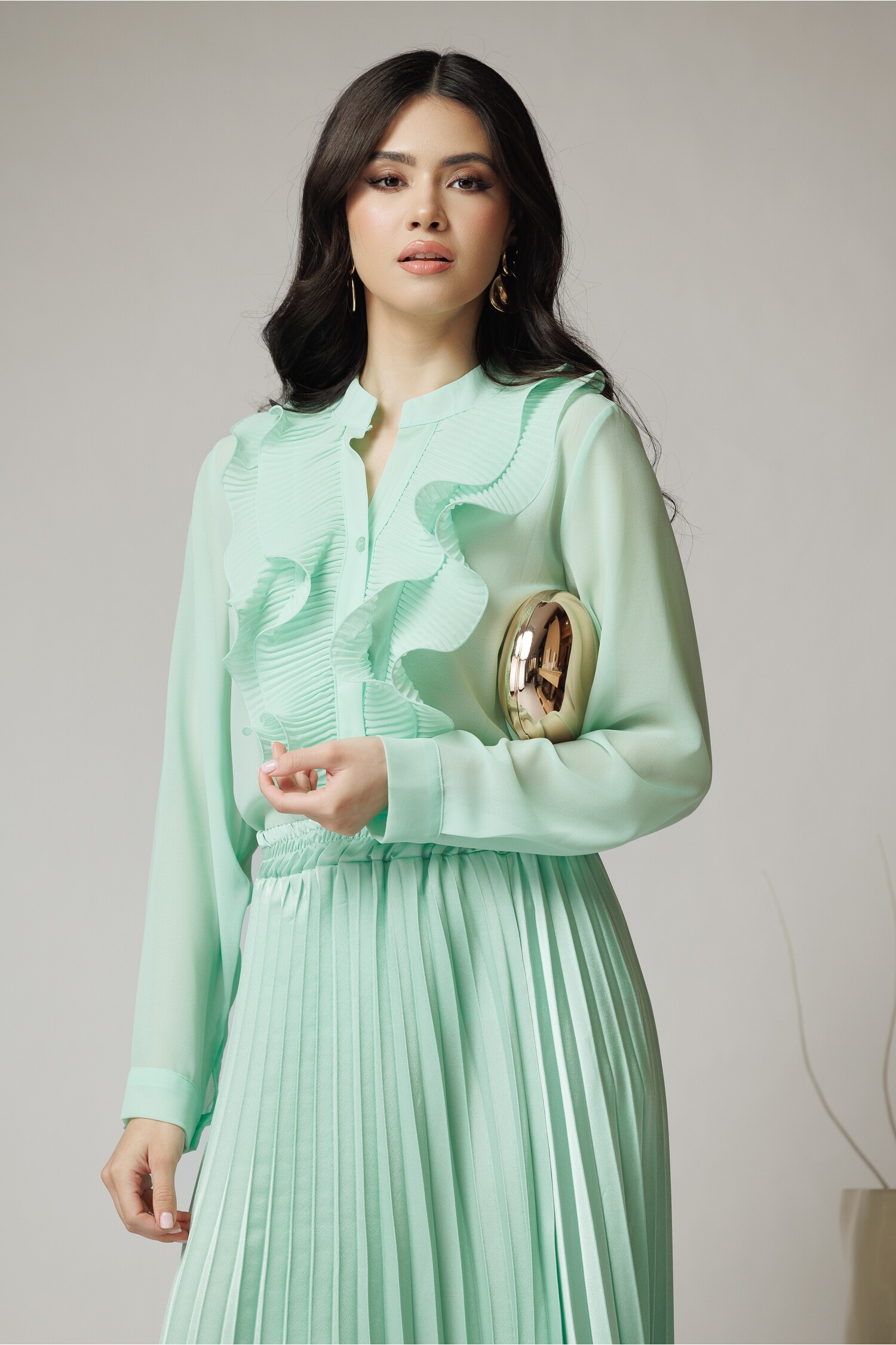 camasa-eleganta-din-voal-verde-mint-cu-volan-pe-bust-1352666-1095731-4