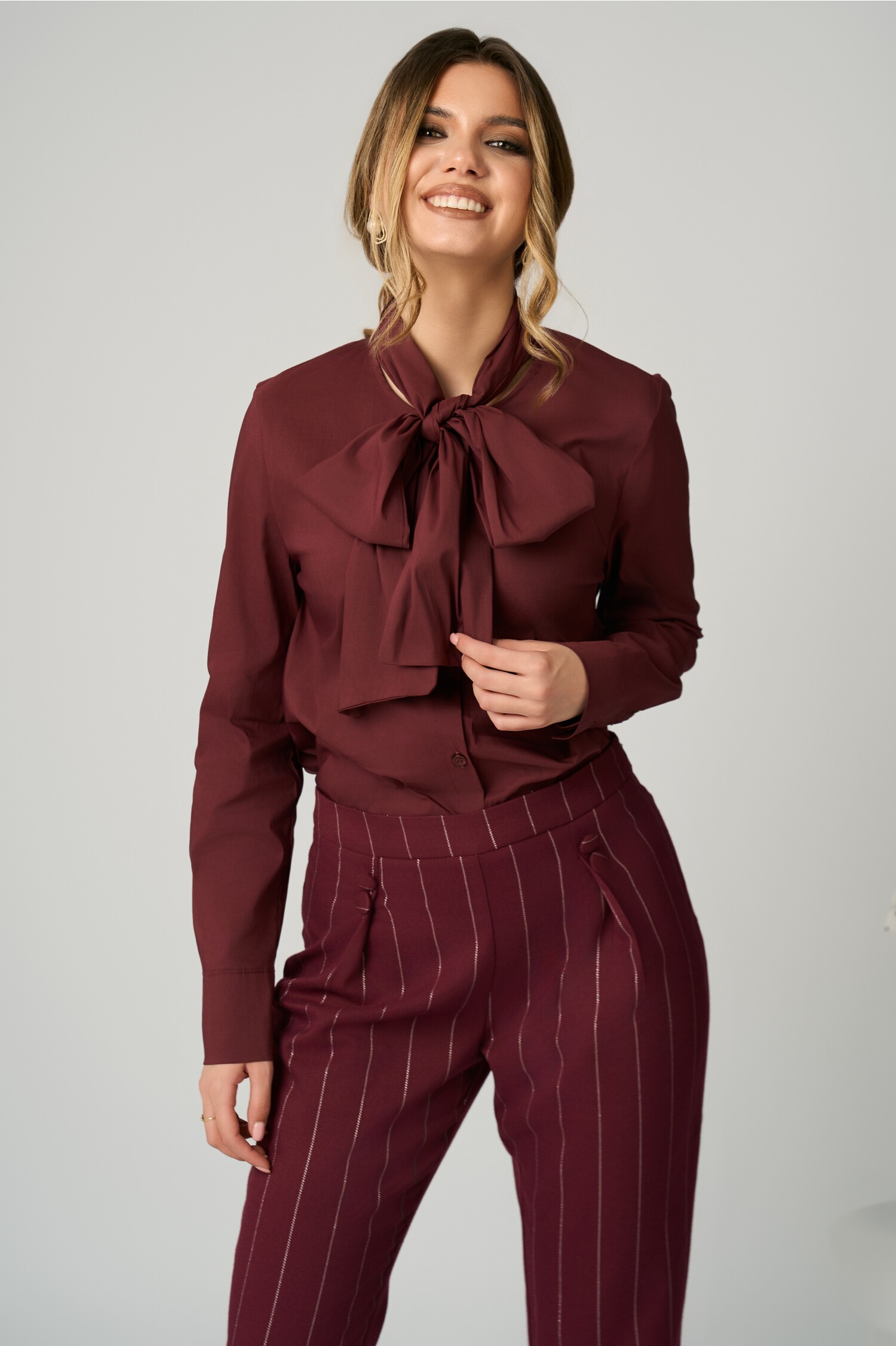 camasa-office-din-bumbac-burgundy-cu-funda-la-decolteu-1355639-1098248-4
