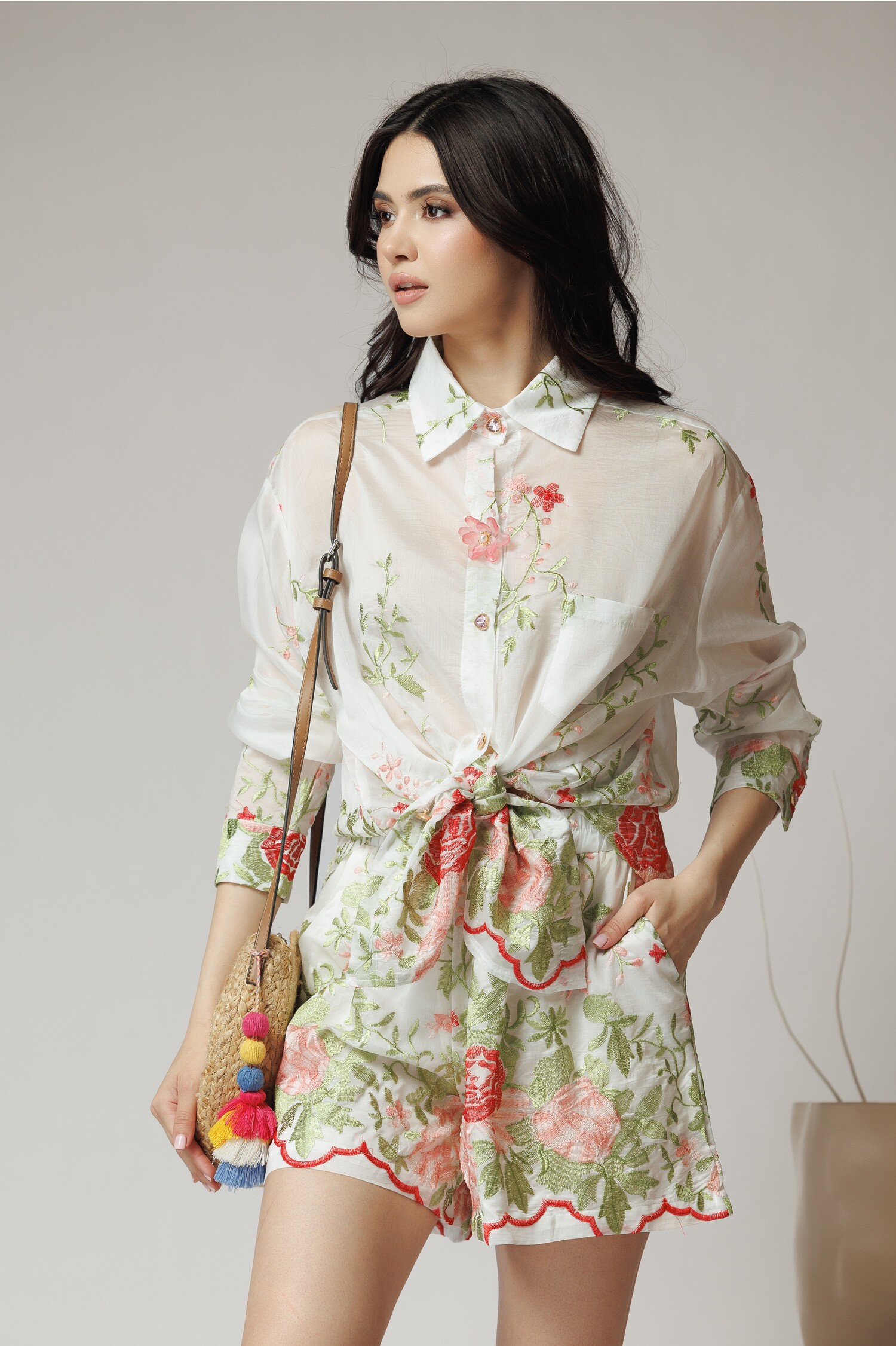 compleu-casual-din-organza-alb-cu-broderie-florala-1352759-1096424-4
