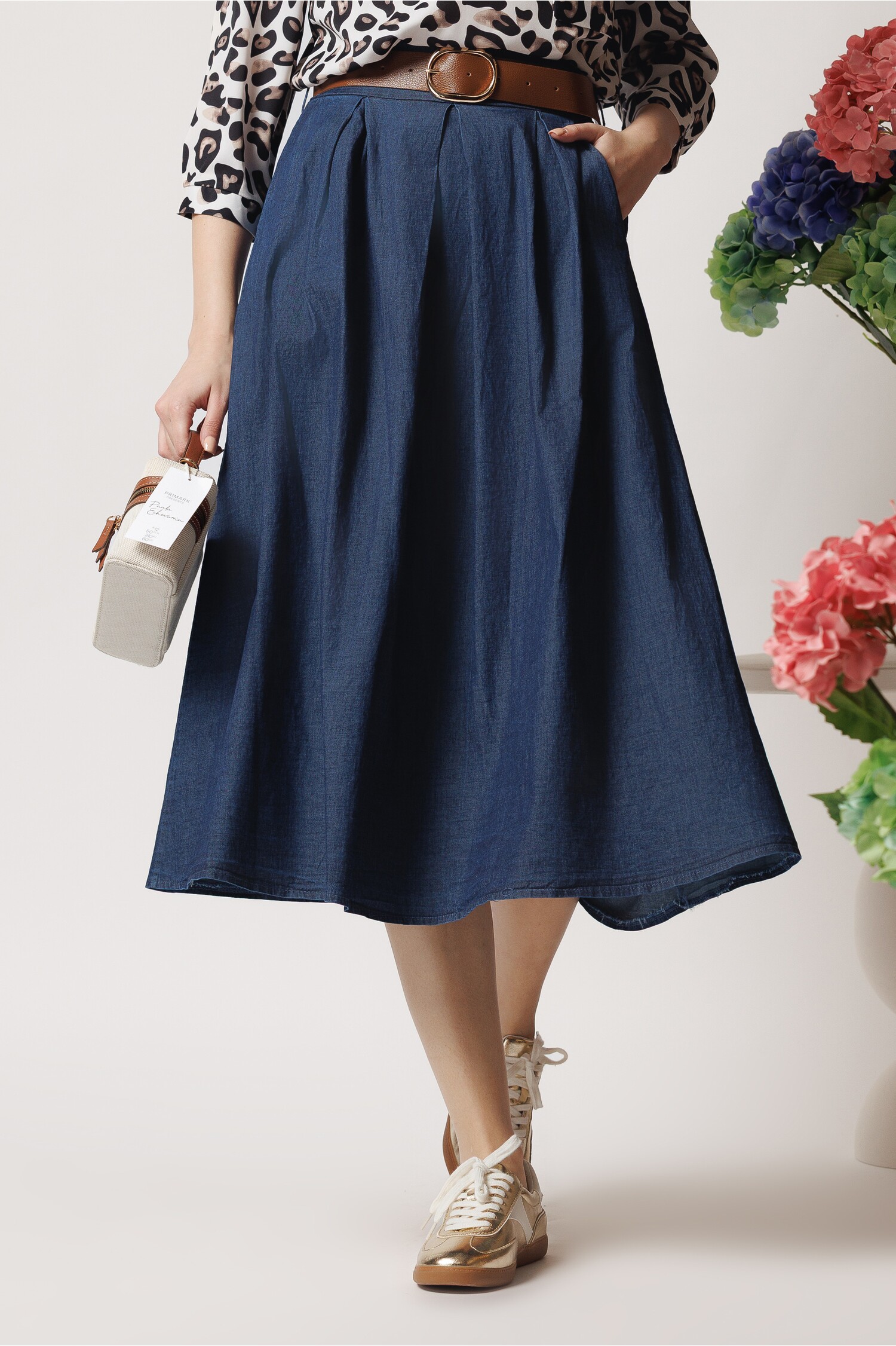 fusta-casual-din-denim-albastru-inchis-cu-buzunare-si-curea-1364300-1104572-4