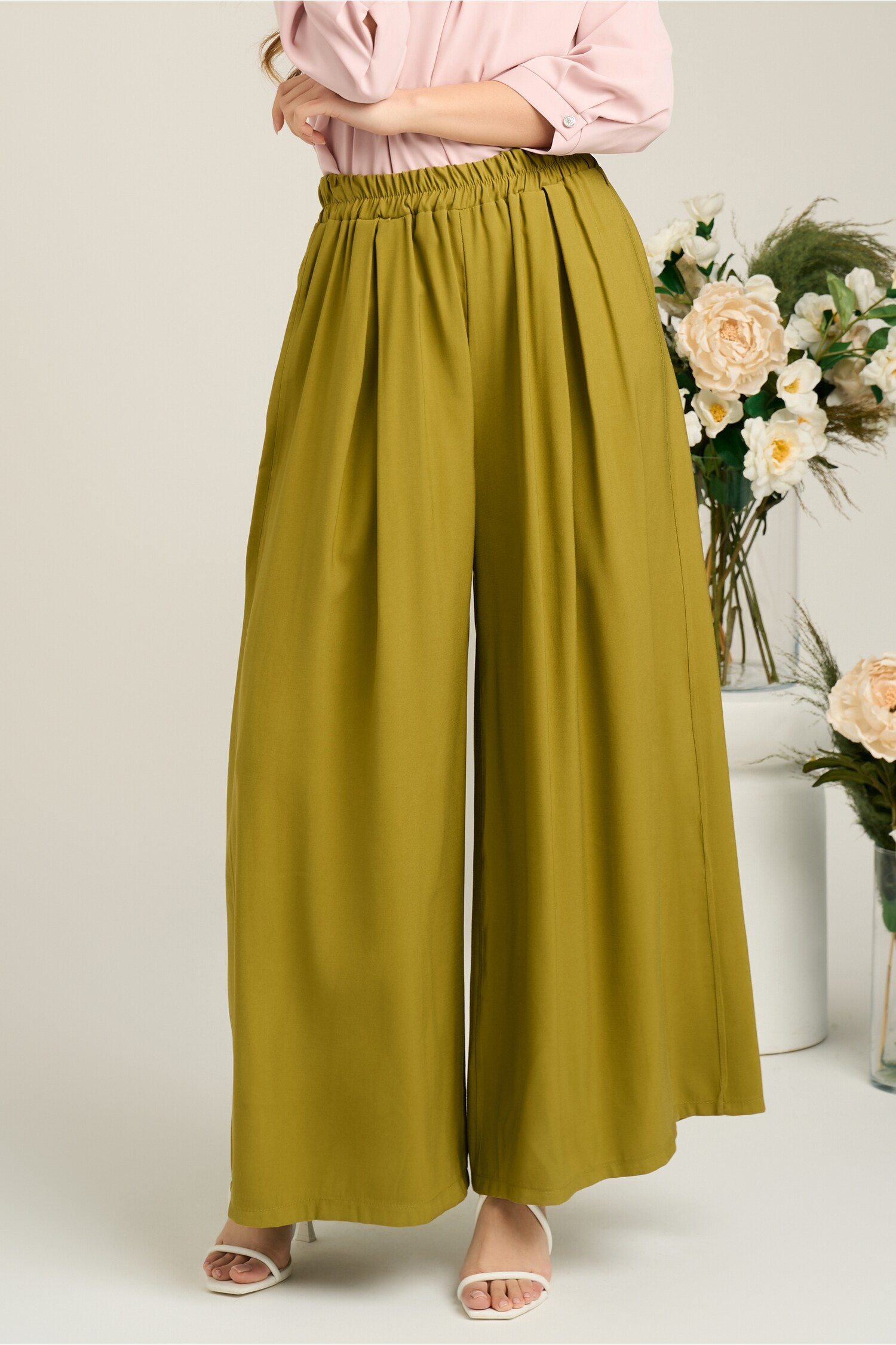 pantaloni-casual-din-viscoza-verde-olive-evazati-1364318-1102511-4