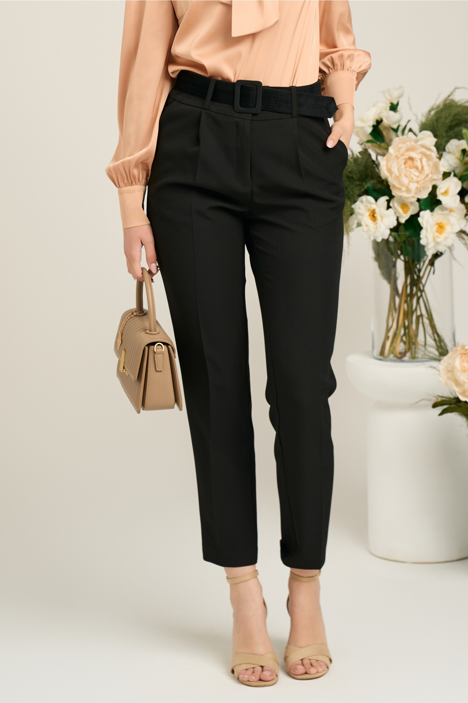 pantaloni-dy-fashion-office-din-stofa-negri-cu-buzunare-si-curea-in-talie-1361912-1101578-4
