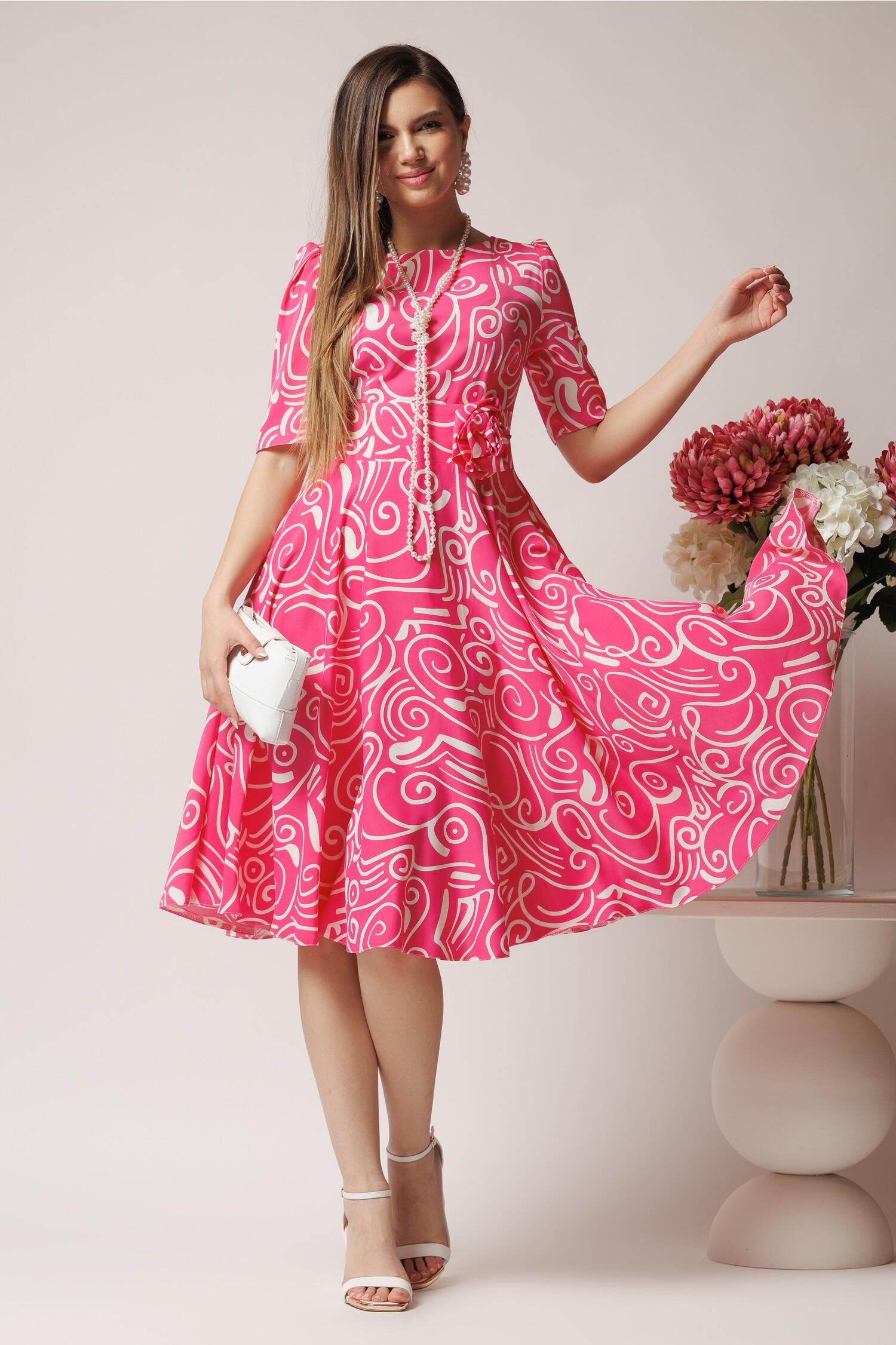 rochie-de-zi-din-voal-fucsia-cu-imprimeuri-si-floare-in-talie-1369295-1106468-4
