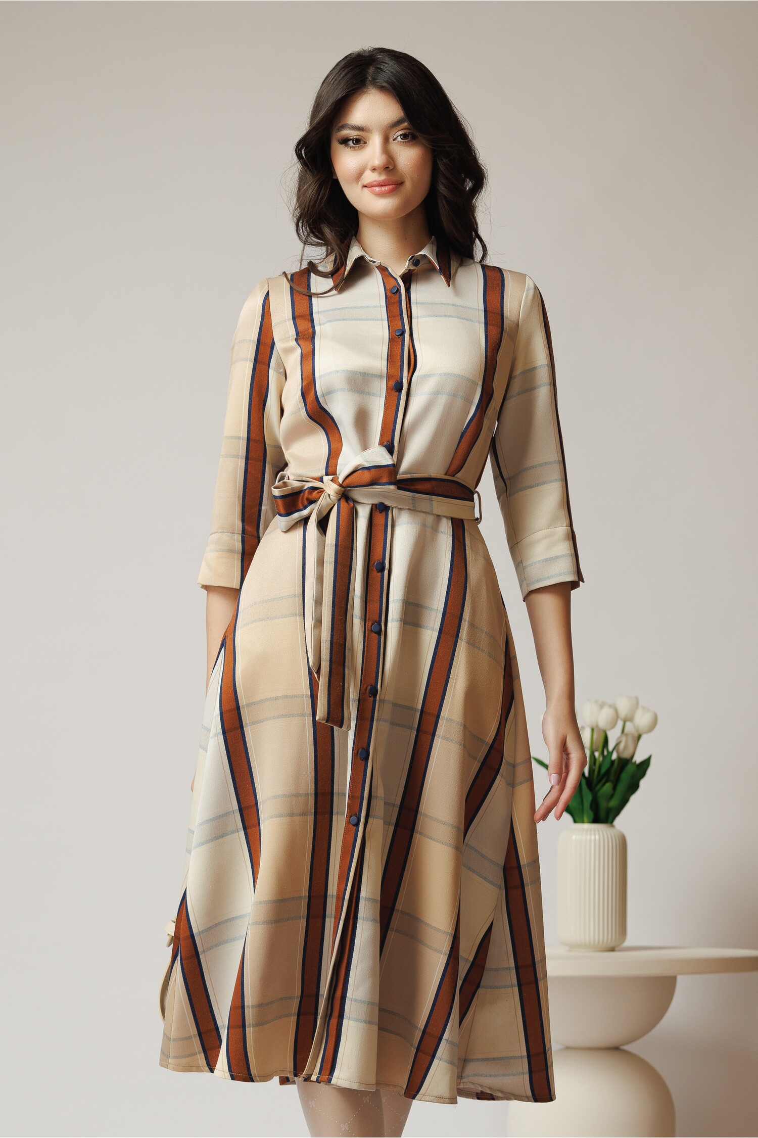 rochie-de-zi-tip-camasa-din-viscoza-bej-cu-carouri-maro-si-cordon-in-talie-1358771-1098758-4