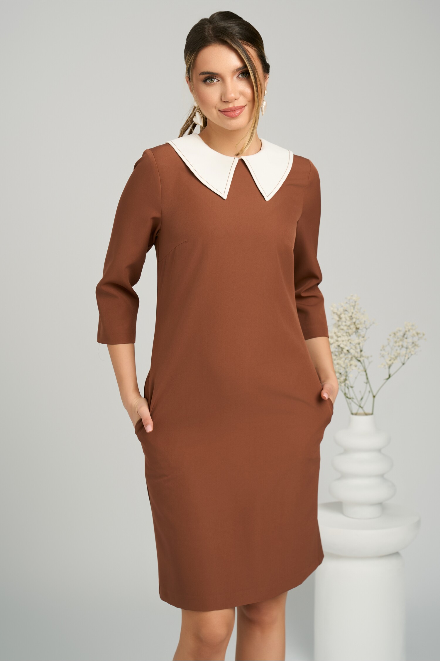 rochie-dy-fashion-office-din-stofa-maro-cu-guler-alb-1358177-1099817-4