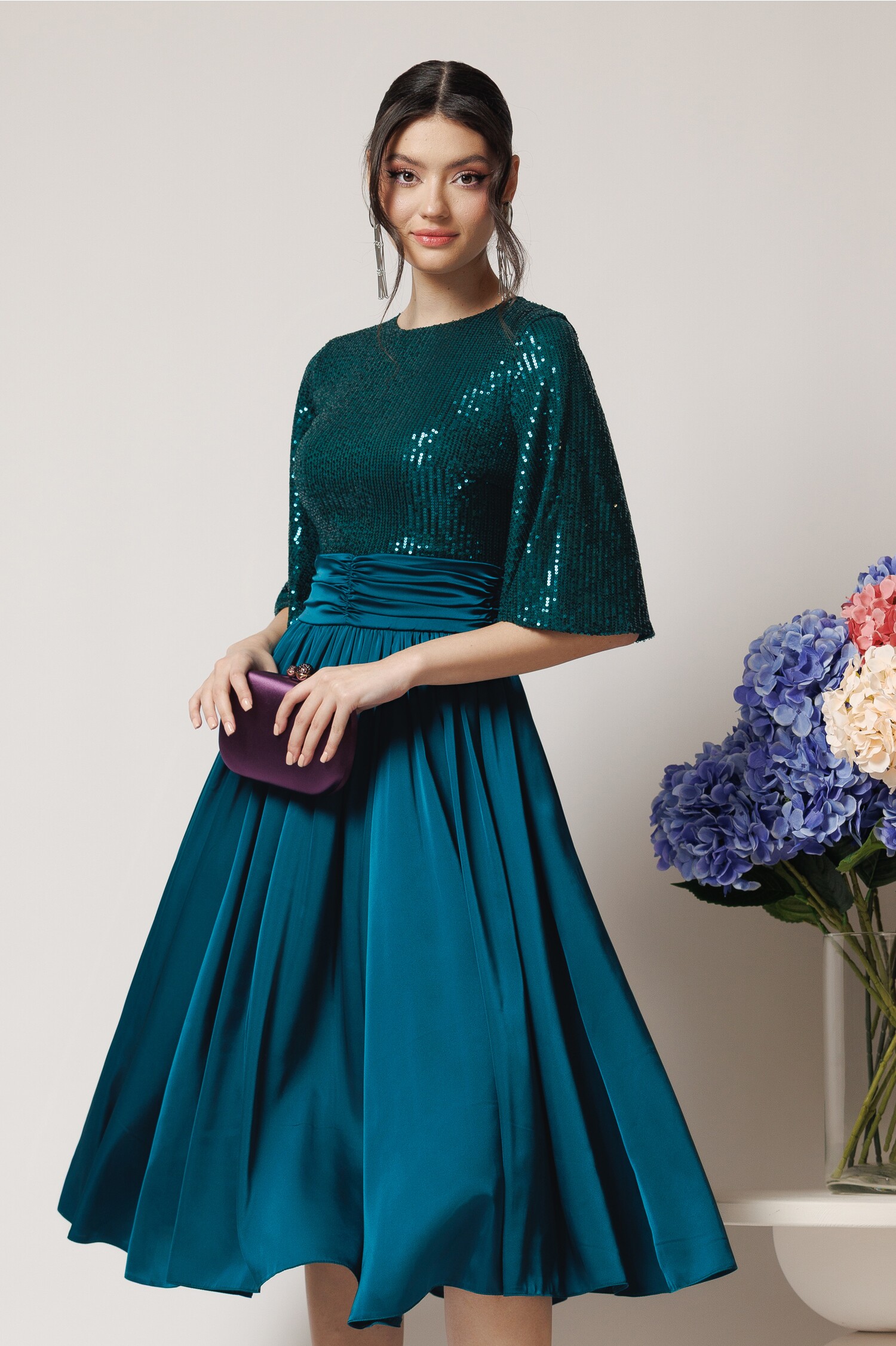 rochie-eleganta-din-satin-verde-cu-paiete-la-bust-1359332-1100711-4