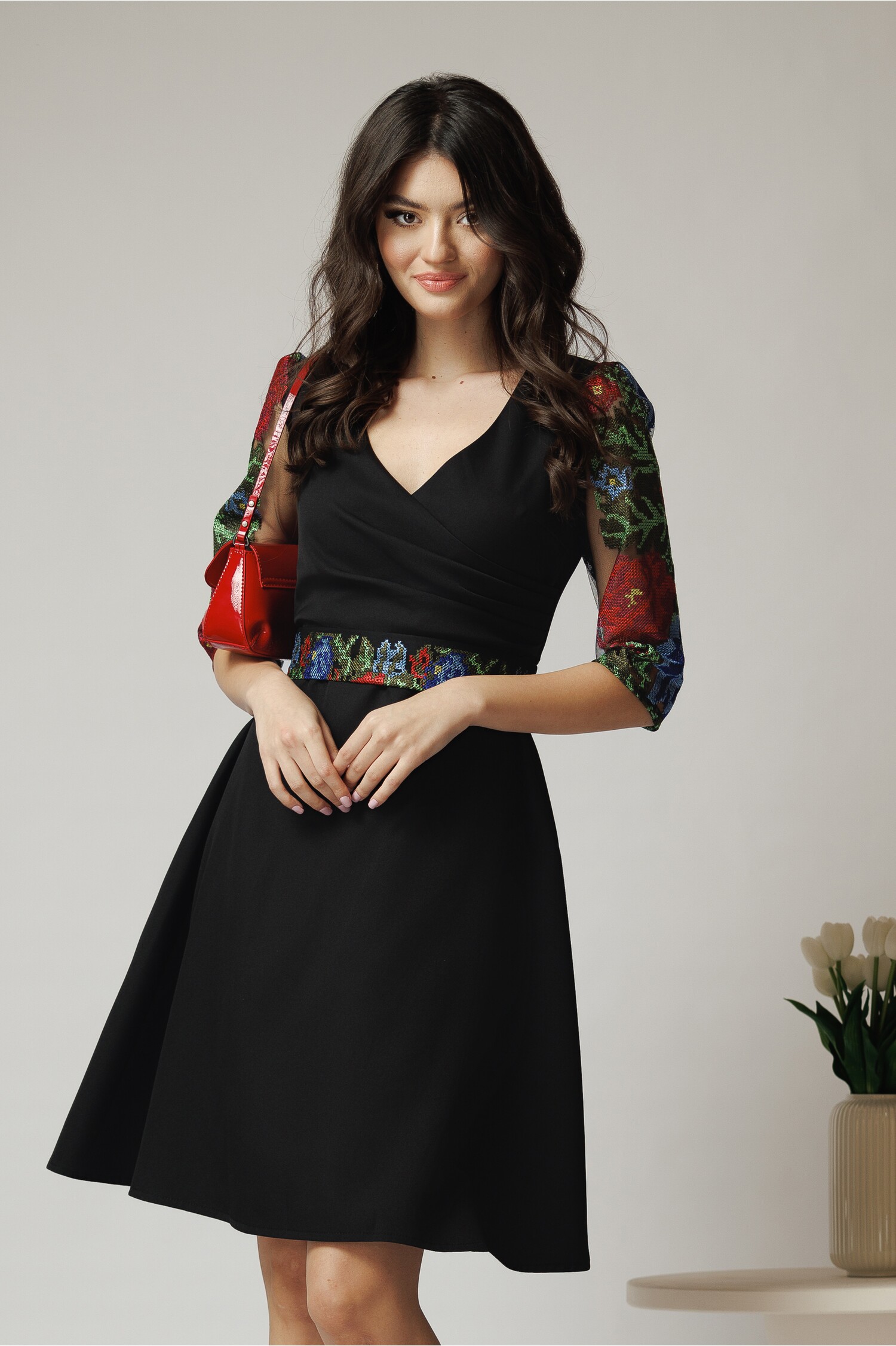 rochie-ella-collection-adria-eleganta-din-stofa-neagra-cu-dantela-traditionala-colorata-1356545-1099331-4