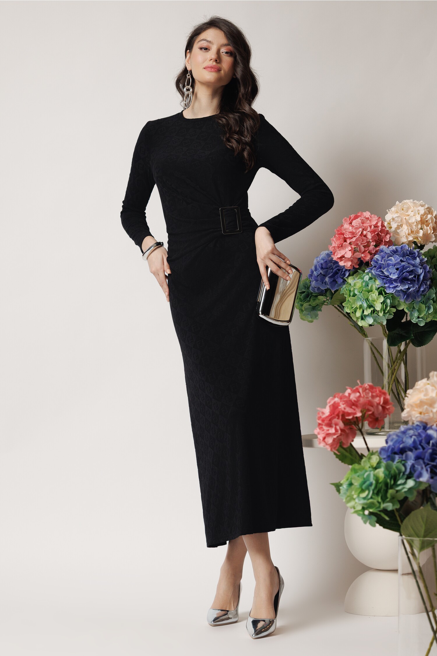 rochie-lunga-casual-din-jerse-neagra-cu-model-si-catarama-in-talie-1362476-1103861-4