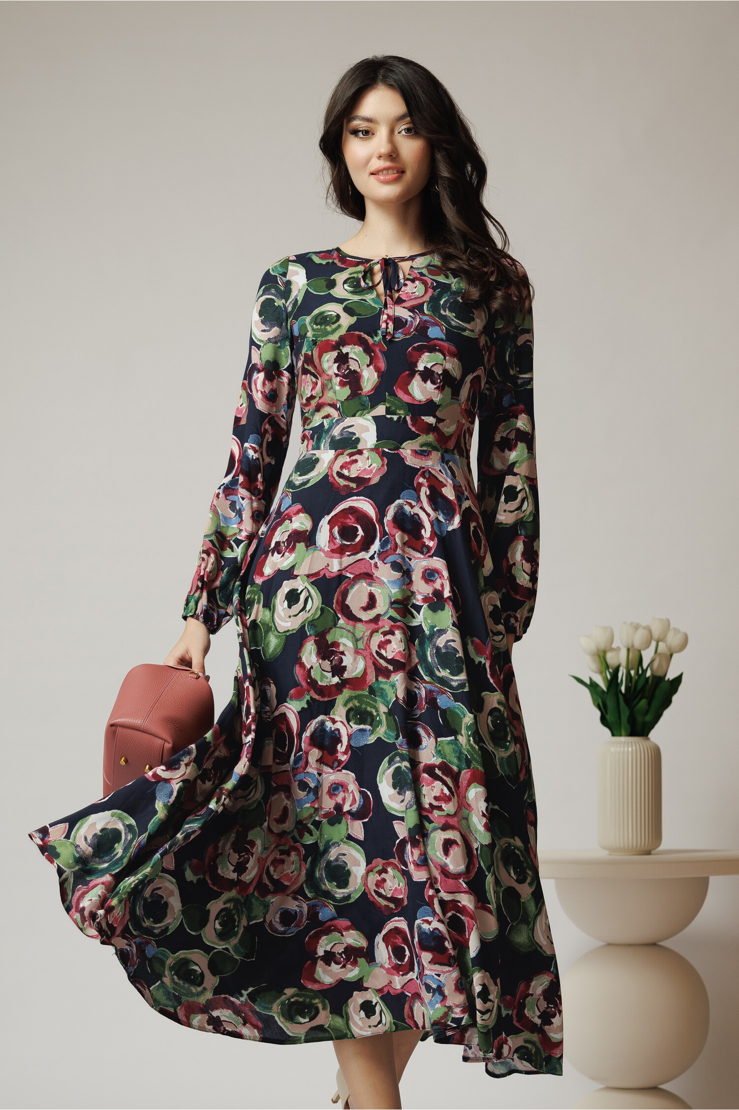 rochie-moze-de-zi-din-viscoza-bleumarin-cu-imprimeuri-roz-1357937-1099343-4