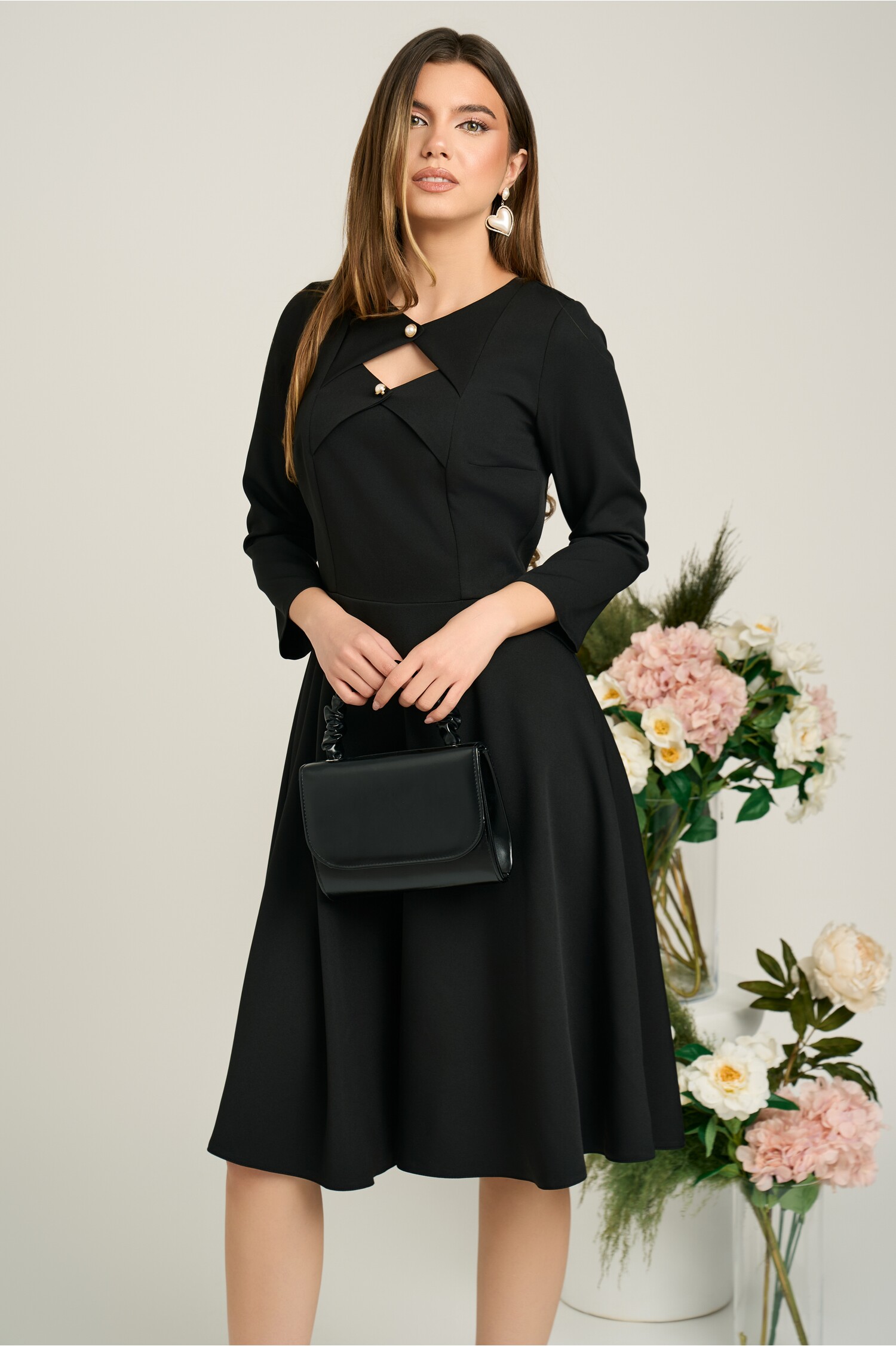 rochie-moze-office-din-stofa-neagra-cu-decupaje-si-nasturi-la-decolteu-1368995-1104995-4