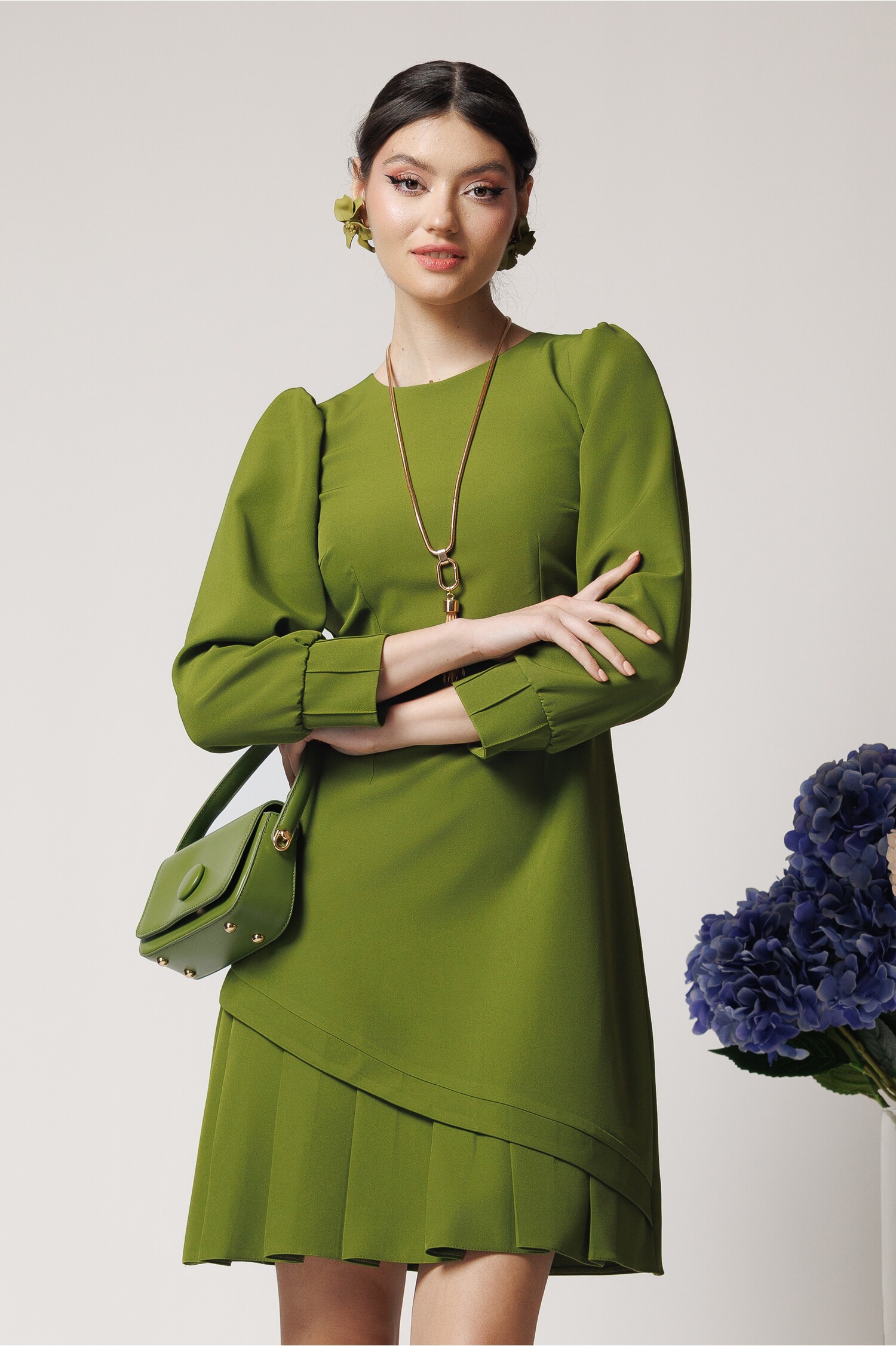 rochie-moze-office-din-stofa-verde-olive-cu-pliuri-la-baza-1364921-1101371-4