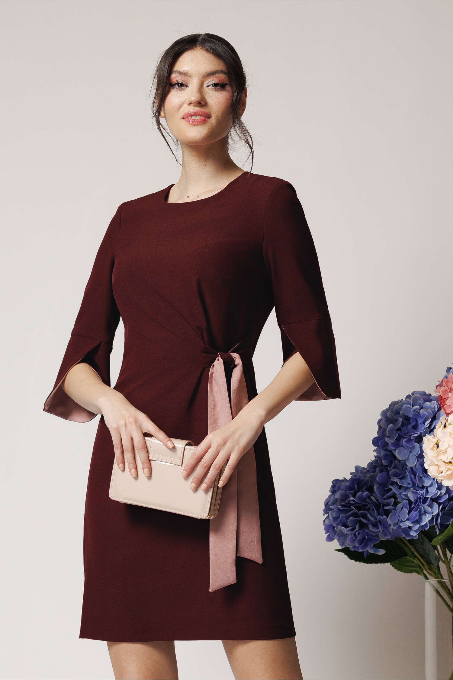 rochie-office-din-stofa-bordo-cu-nod-in-talie-si-detalii-roz-1365515-1102874-4