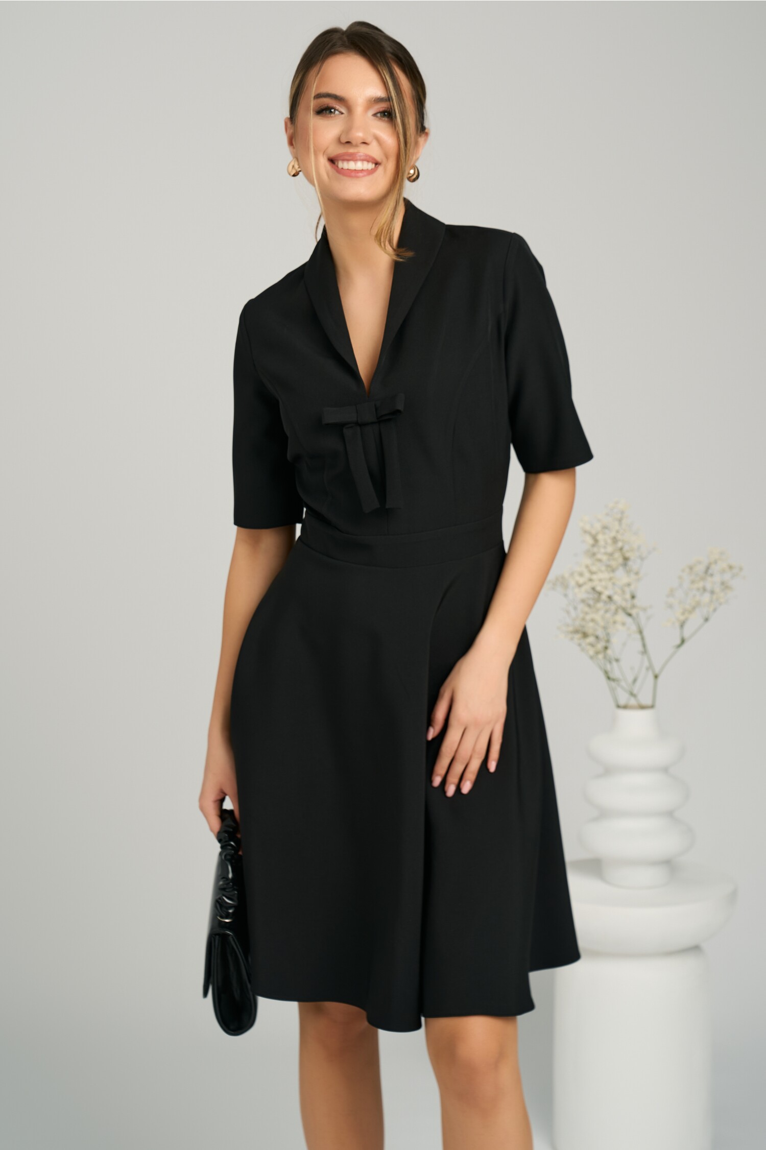 rochie-office-din-stofa-neagra-cu-funda-la-bust-1358624-1099934-4