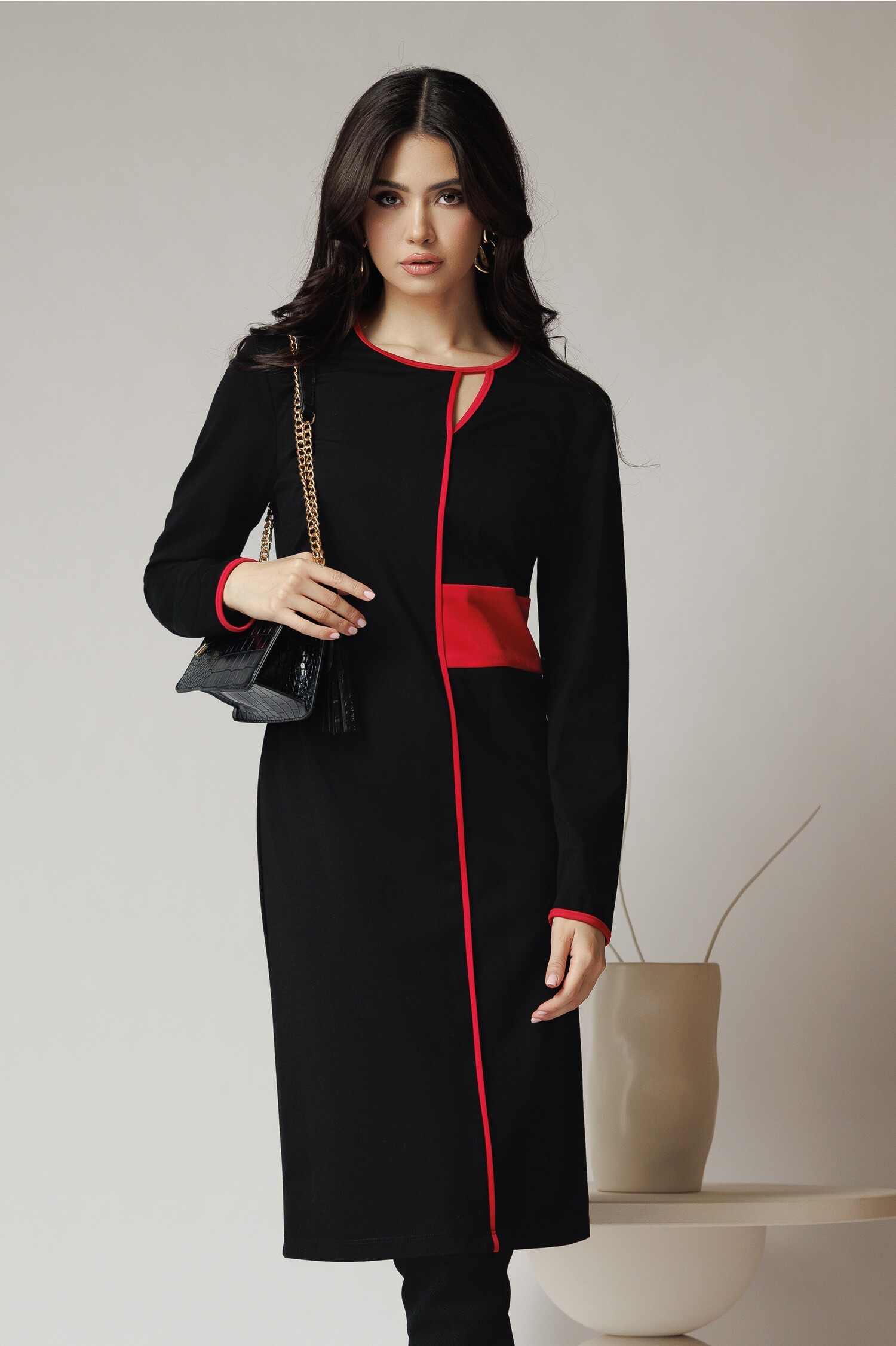 rochie-office-din-stofa-neagra-cu-imprimeu-fucsia-1353371-1096607-4