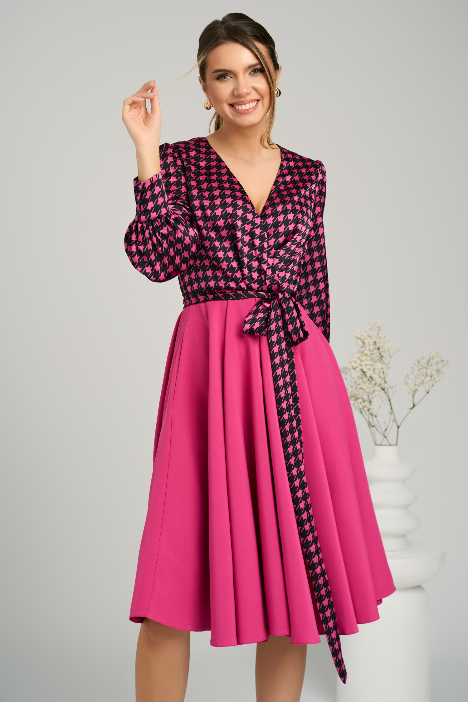 rochie-office-din-stofa-si-satin-fucsia-cu-imprimeu-pepit-la-bust-1358849-1100273-4