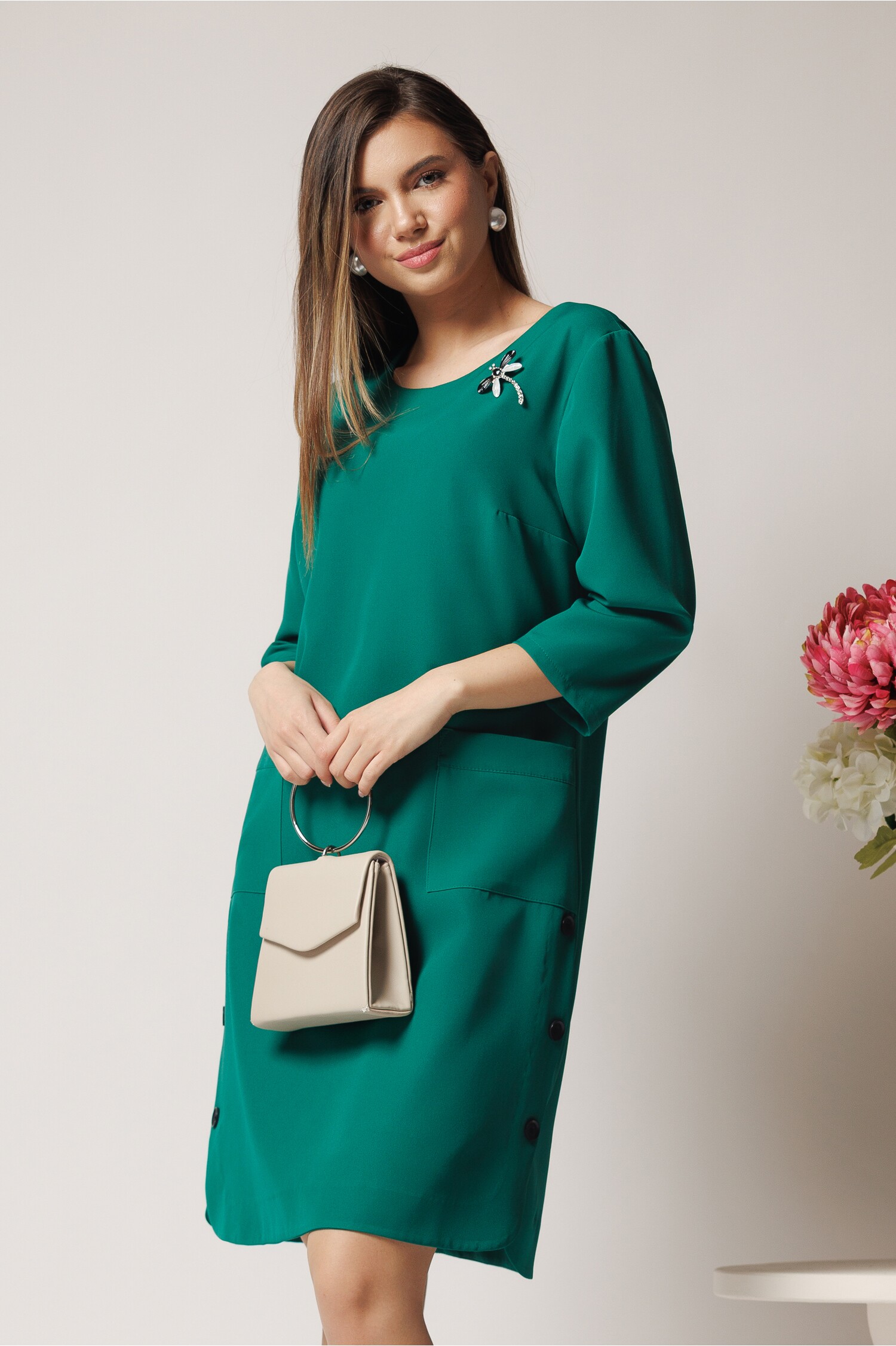 rochie-office-din-stofa-verde-cu-buzunare-si-nasturi-decorativi-1368128-1106462-4