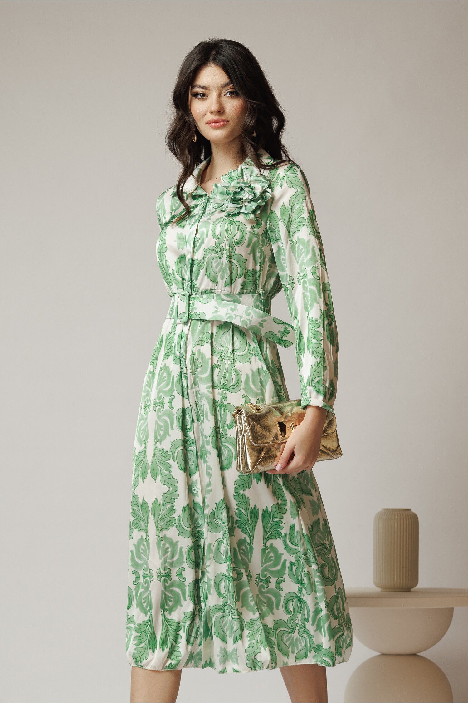 rochie-vaporoasa-de-zi-din-satin-ivory-cu-imprimeuri-verzi-si-floare-maxi-1357046-1099379-4