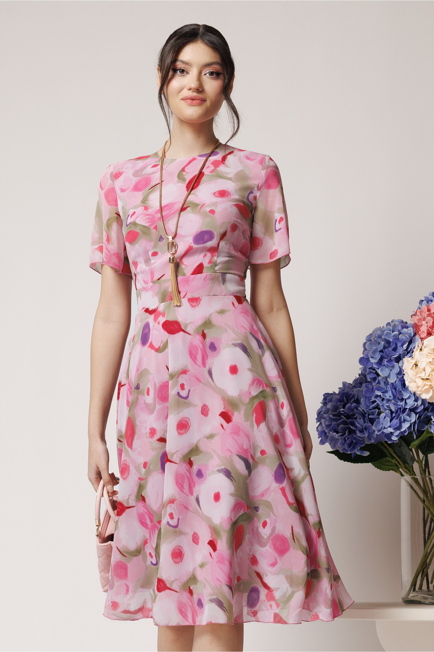 rochie-vaporoasa-din-voal-roz-cu-imprimeu-mov-1359203-1100858-4
