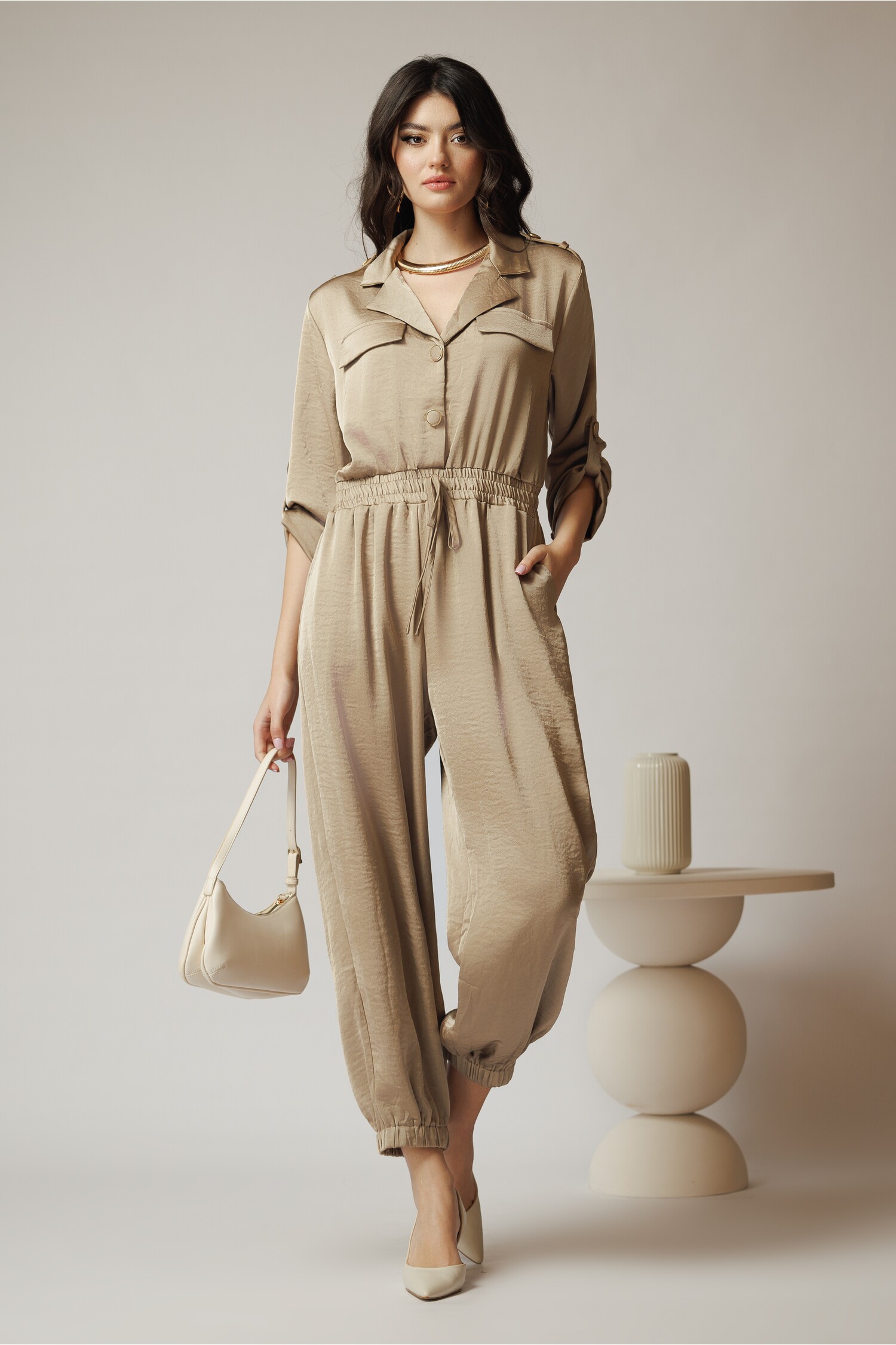 salopeta-casual-din-satin-bej-cu-nasturi-la-bust-1356788-1098866-4